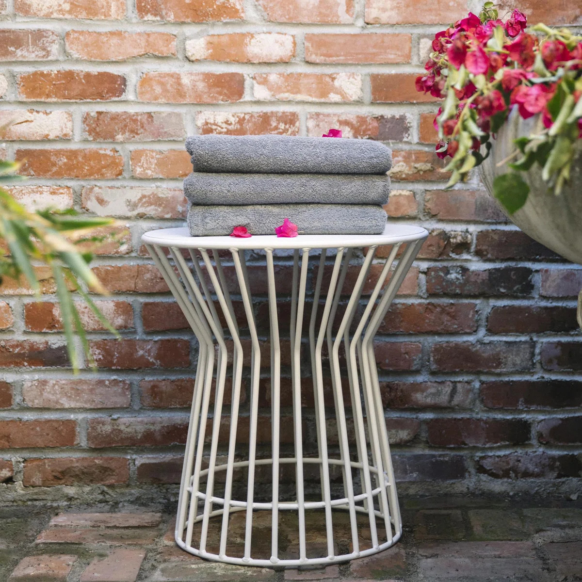 Novogratz Roberta Powder Coated Steel Side Table & Reviews | Wayfair | Wayfair North America