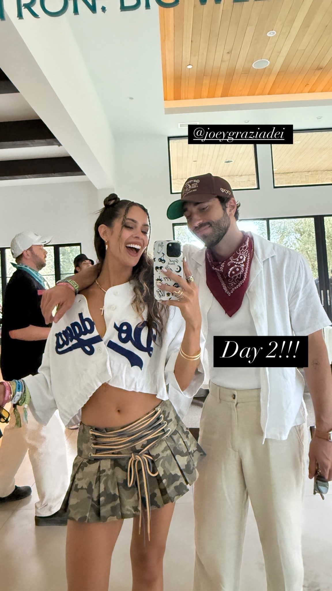 ✨🎡🪩🌵

#LTKStyleTip #LTKFestival