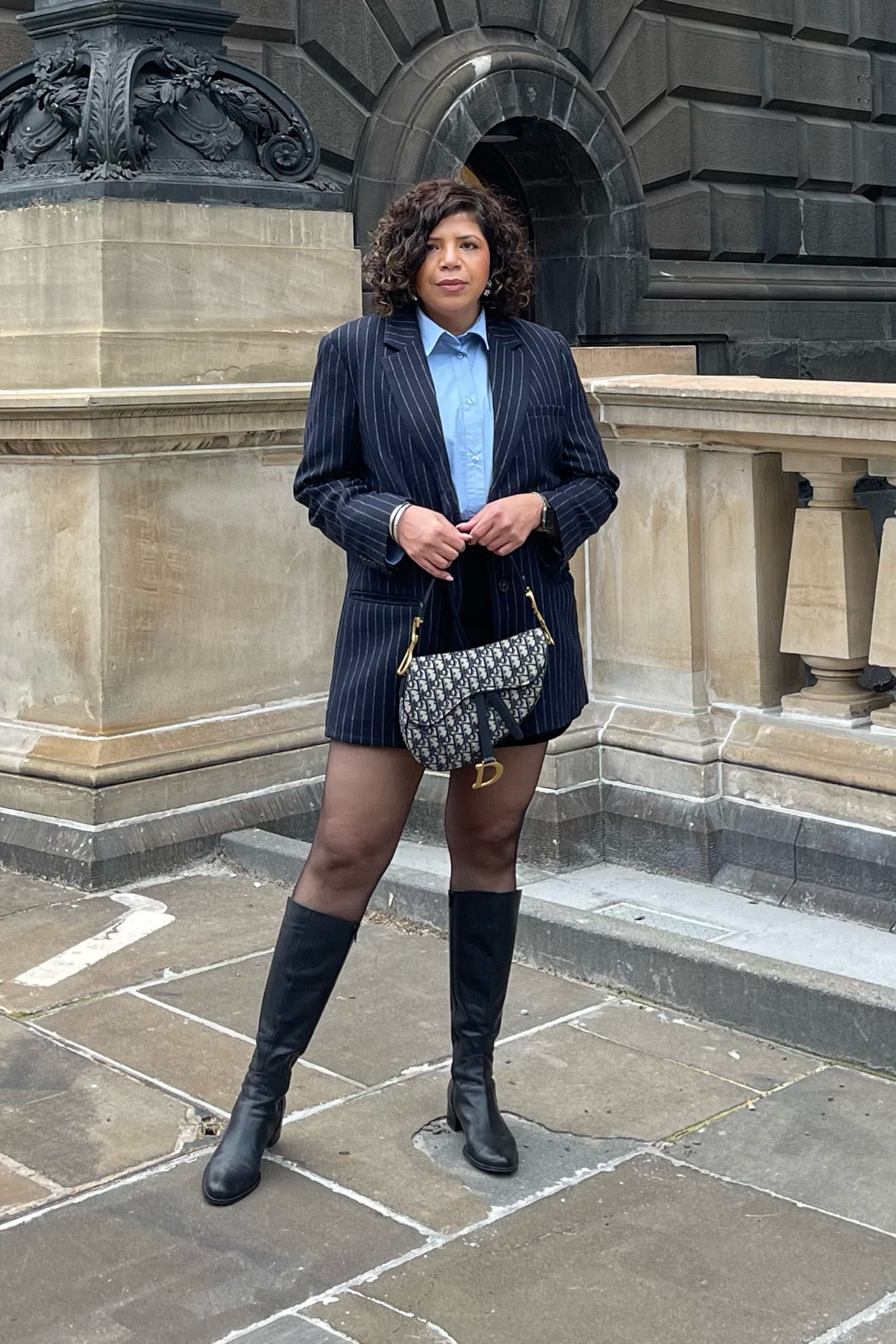 Wearing a blazer elevates any outfit. Agree?
Blazer is everlane, Boots are Jo mercer, shirt is asos, skirt is H&M, bag is dior


#LTKmidsize #LTKworkwear #LTKstyletip