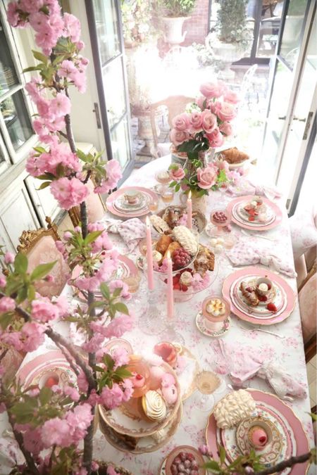 Table design, graduation party Mother’s Day tablecloth, love shack, fancy tea party, Bridgerton