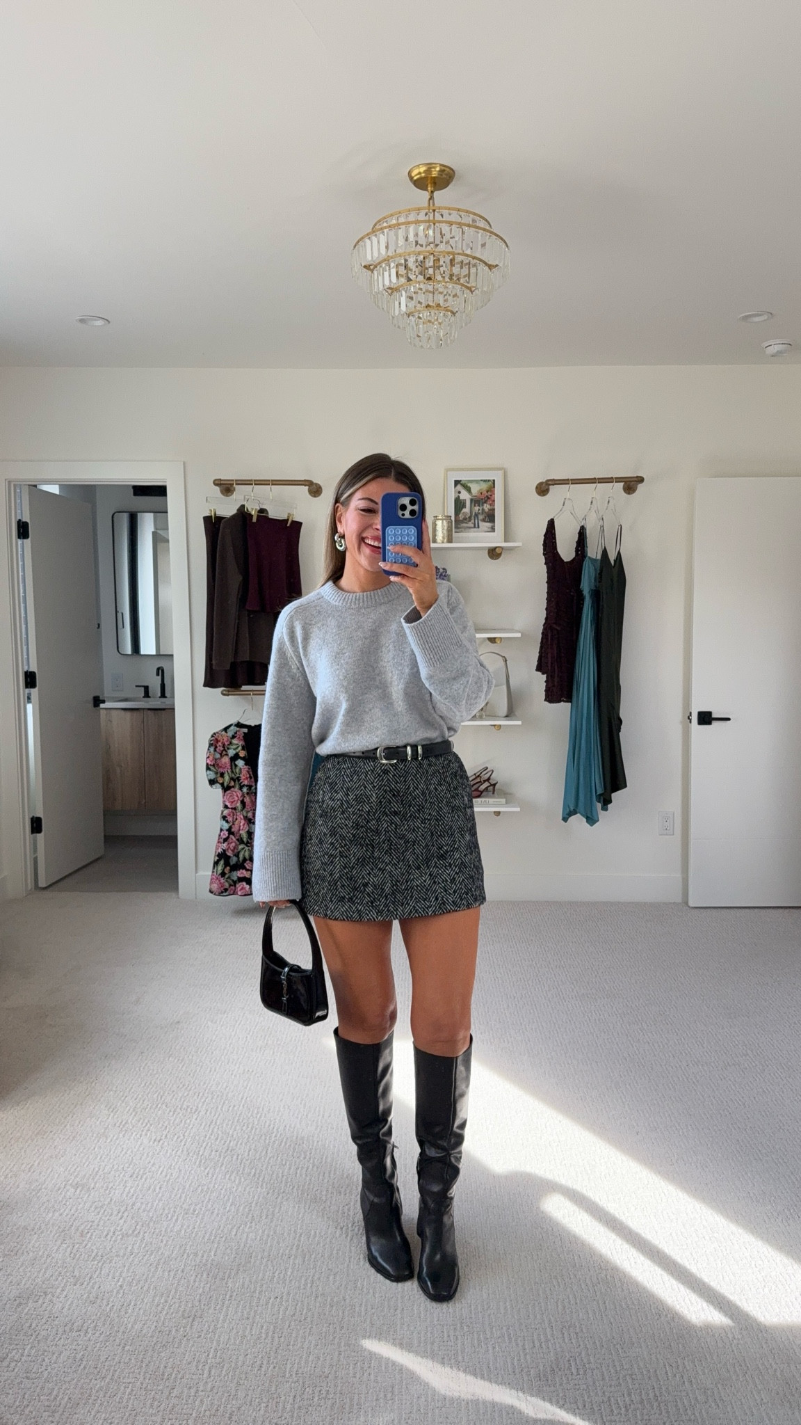 family photos fall outfit grey crewneck abercrombie sweater [medium] and black plaid mini skort [small]

dibs: use code emerson [unbothered bronze]


#LTKStyleTip #LTKSeasonal #LTKSaleAlert