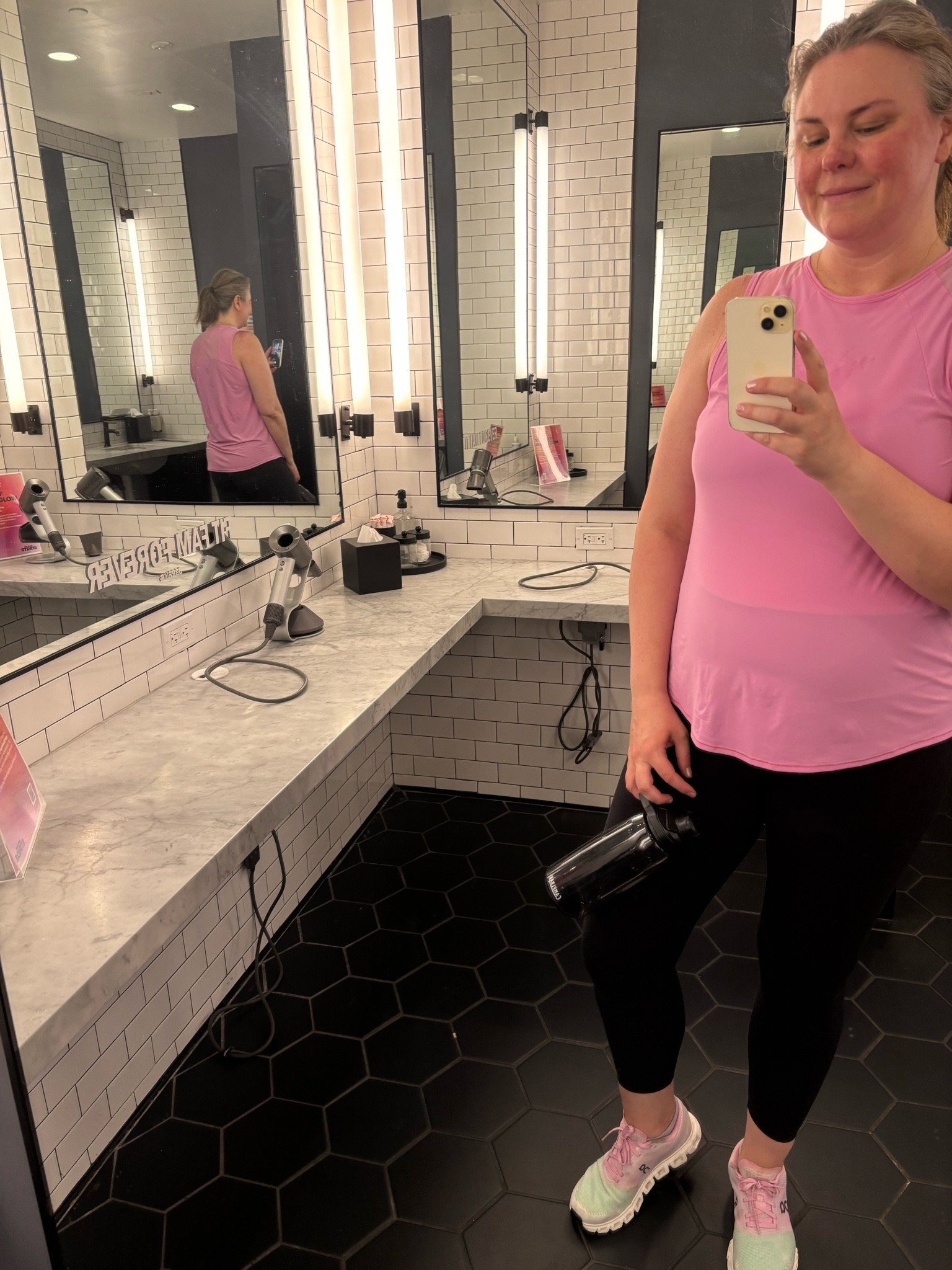 Today’s Barry’s sweatfit 😅

#LTKselfcare #LTKActive #LTKfitnessgoals