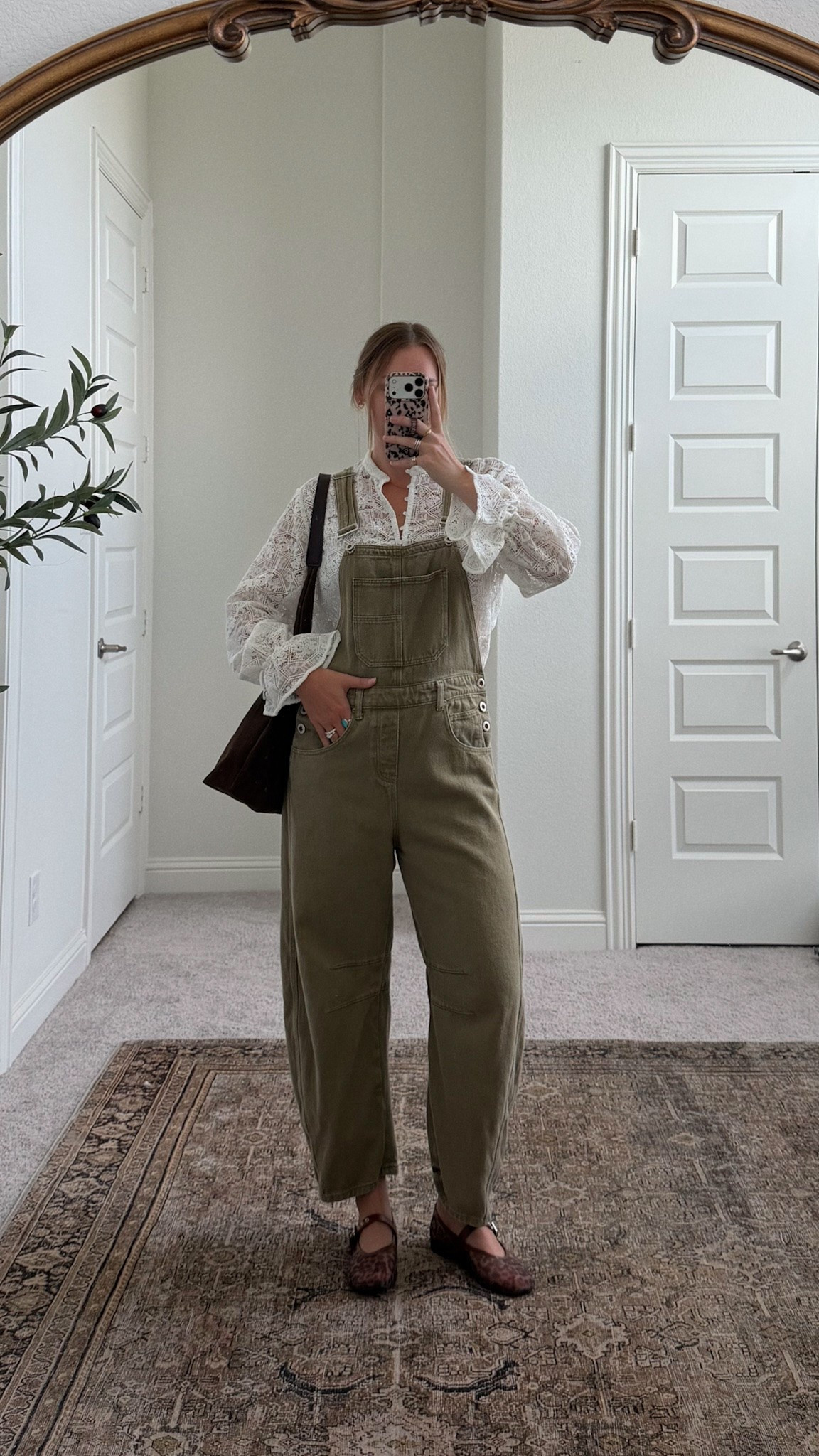 favorite overalls forever & ever ✨🍂 #fallfashion #fall #falloutfits #size6outfits #outfitideas

#LTKootd #LTKSeasonal