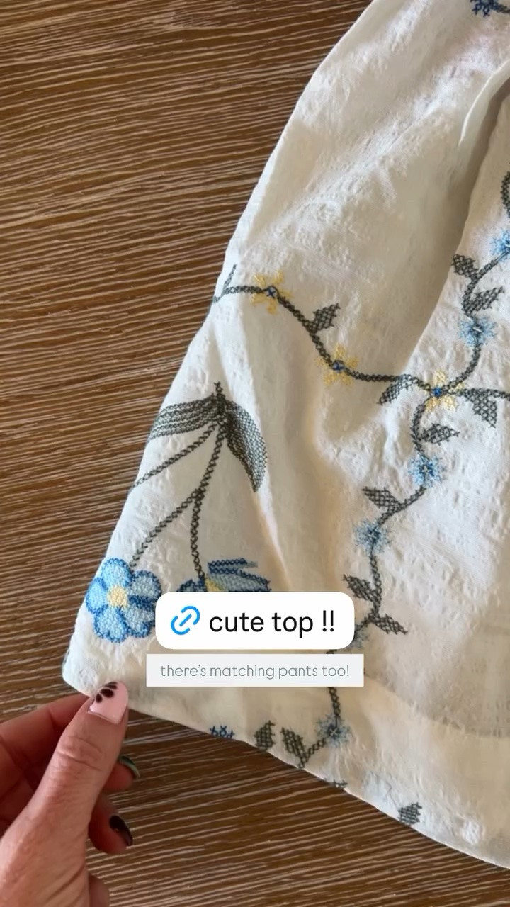 there’s matching pants too!