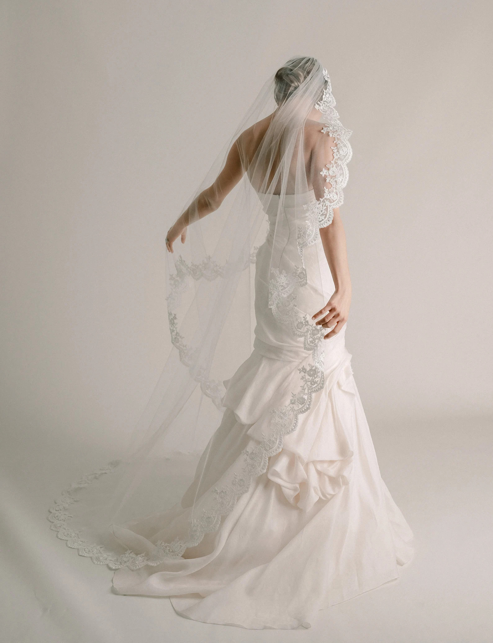 Bella Veil - Mantilla Veil With Lace Edge, Cascading Wedding Veil, Bridal Veil, Lace Veil, Romant... | Etsy (US)