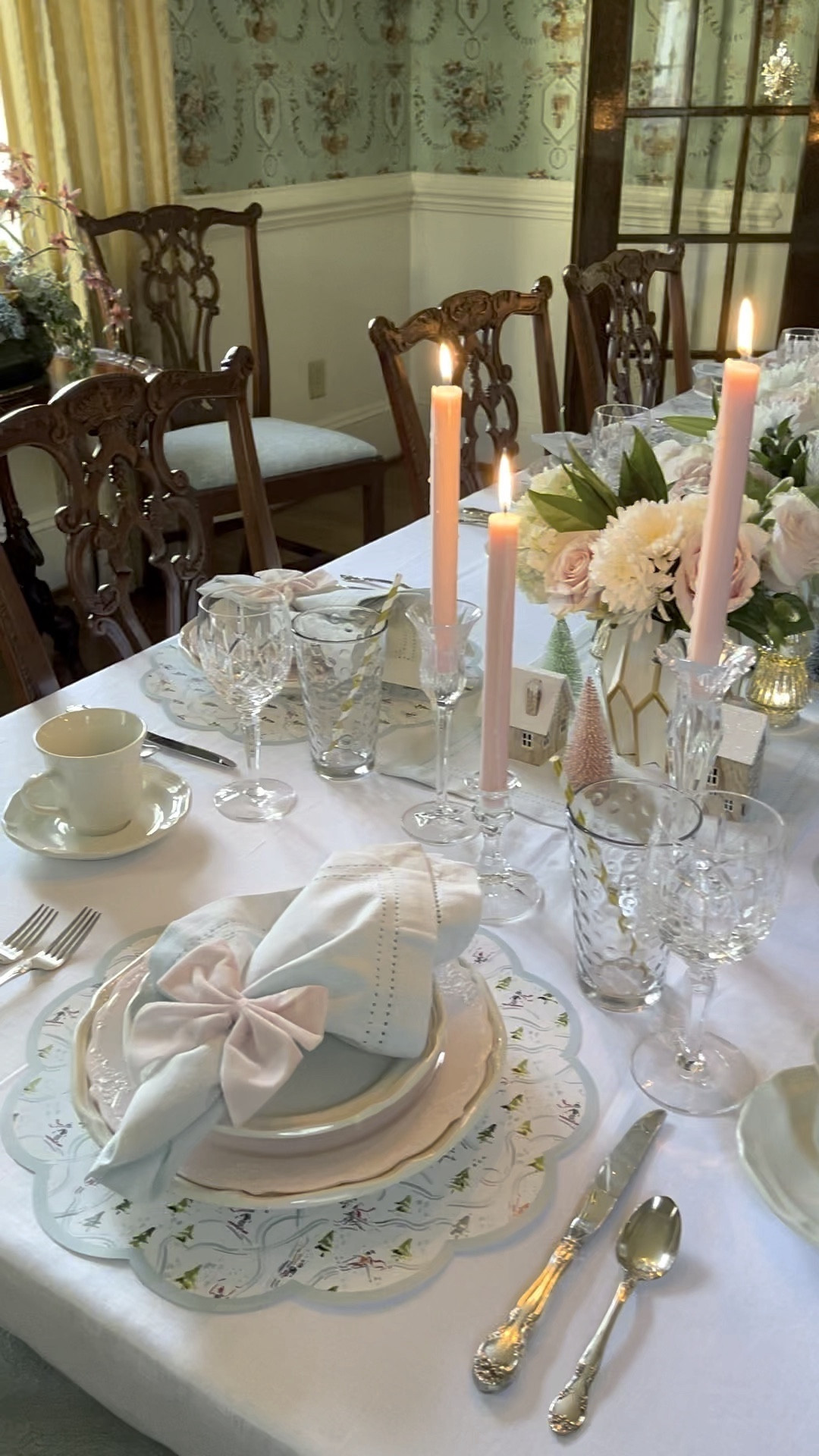 Living in the South means patiently waiting for those elusive snowflakes to fall from the sky... But why wait? Let's create our own snowy fantasy! From a table that whispers tales of mountain escapes to every detail crafted with love – all it takes is some imagination and a dash of chic style. ✨❄️⛷️


#LTKhome #LTKVideo #LTKSeasonal