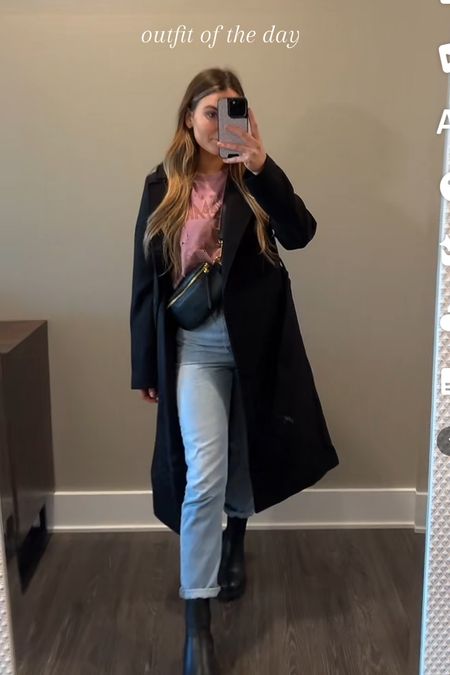fall ootd #ootd #style #fashion #LTKstyle #LTKfashion 
h&m coat
graphic tee
everlane jeans
steve madden boots