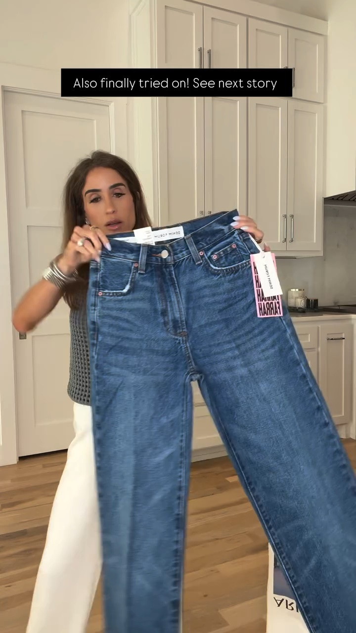 Petrie friendly dark wash jeans size 23 short 

#LTKPetite #LTKSeasonal