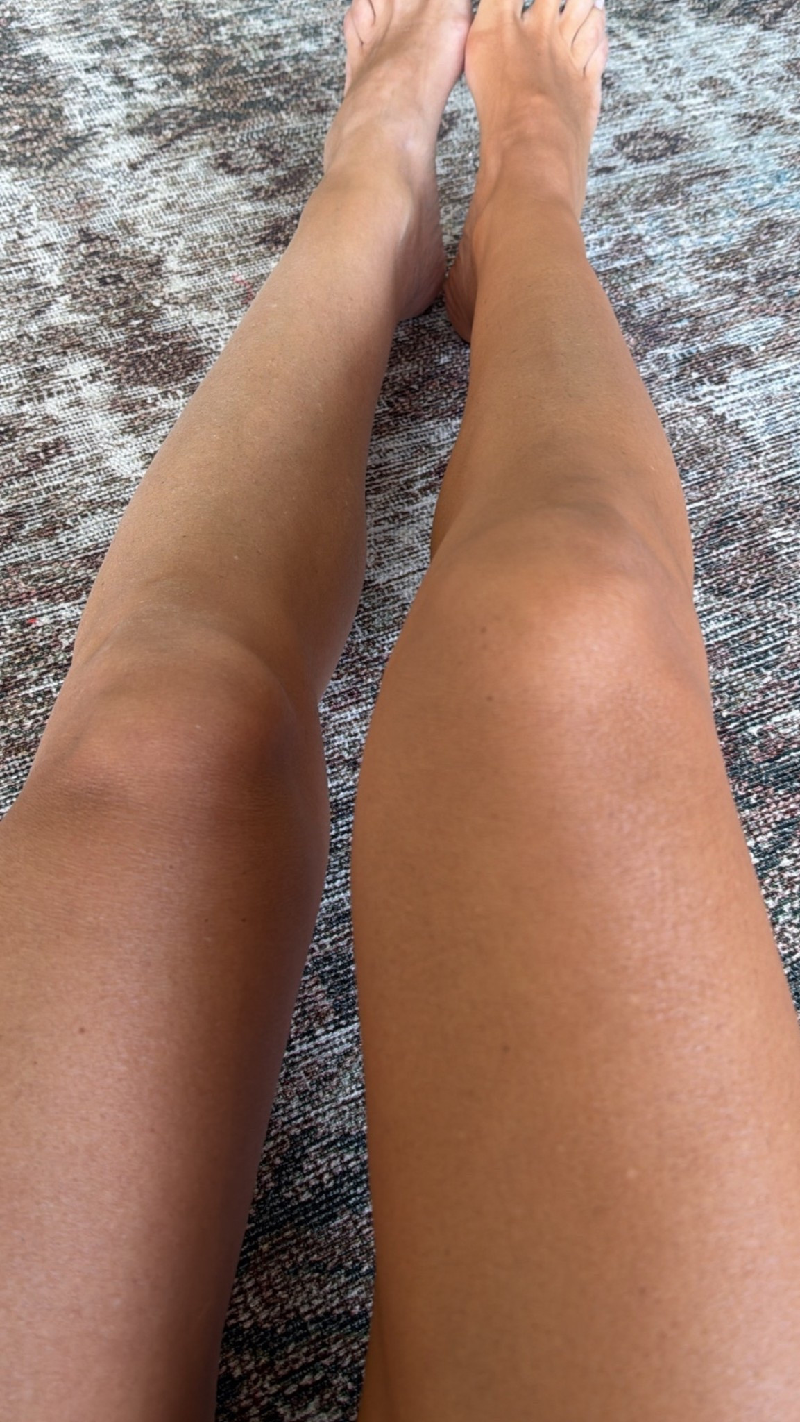 The perfect waterproof body blur/bronzer 

So easy to put on- no transfer and waterproof