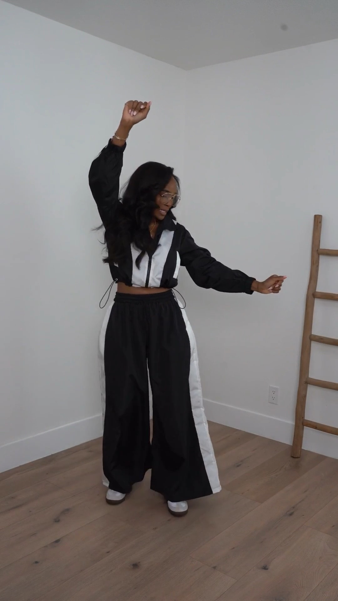 Scroll to shop 👇🏽 Everything from this look is linked below ✨  

Size Small | 5’4” | 140 lbs  📲 Download the FREE LTK app & follow @kirasfashionfinds  

Petite summer outfit, women’s outfit ideas, everyday style, affordable fashion, summer fashion  #LTKPetite #LTKootd #LTKSeasonal