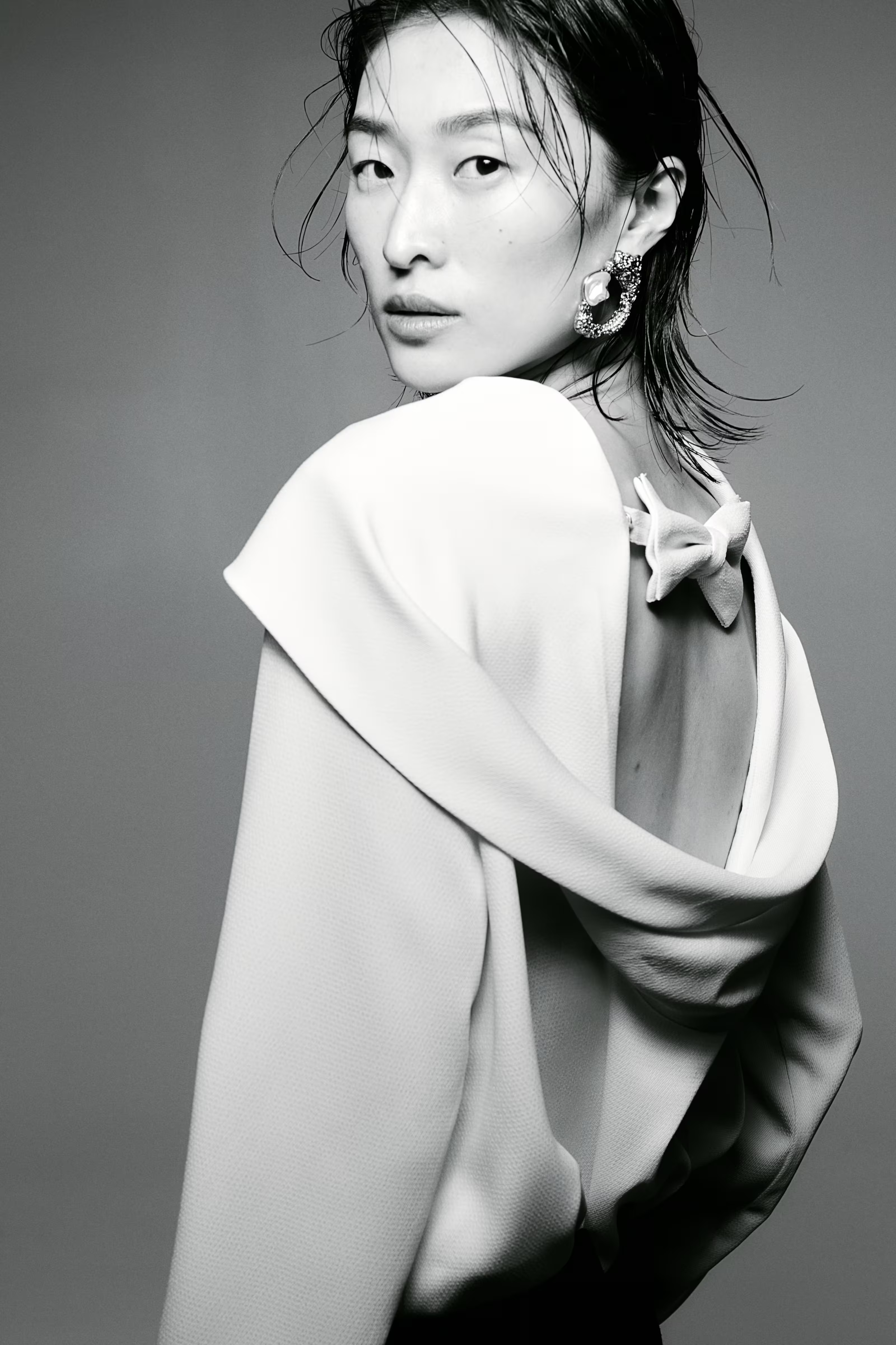 Deep-back blouse | H&M (UK, MY, IN, SG, PH, TW, HK)