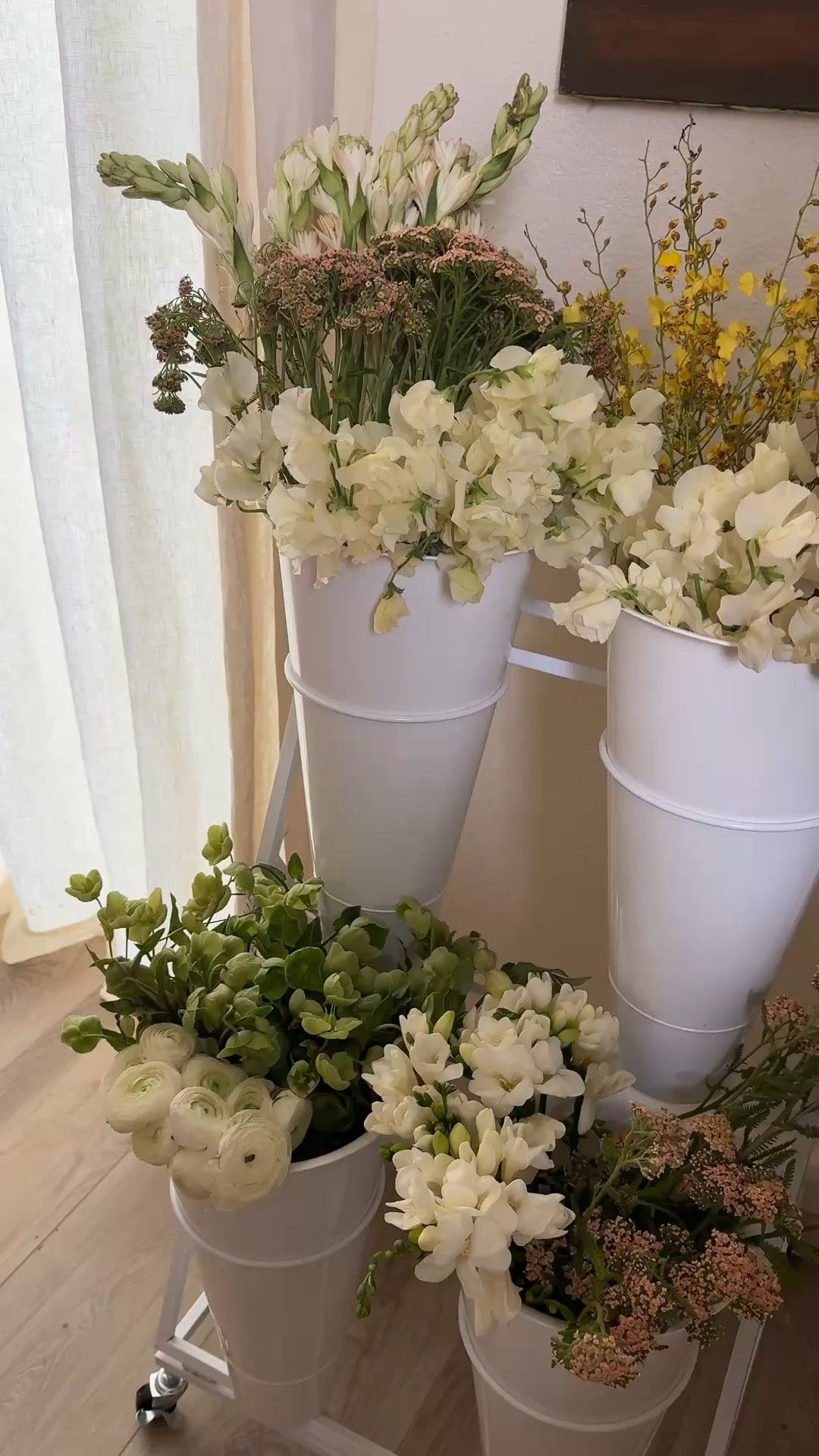 flower bucket stand 🌼🌻🌸