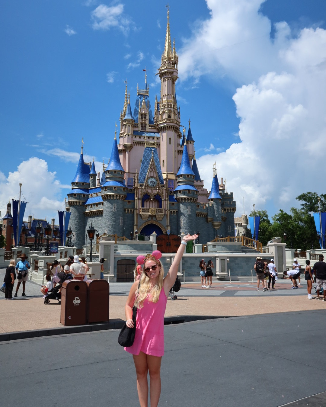 disney staycation🩷🩵 



#LTKTravel #LTKFindsUnder100 #LTKActive