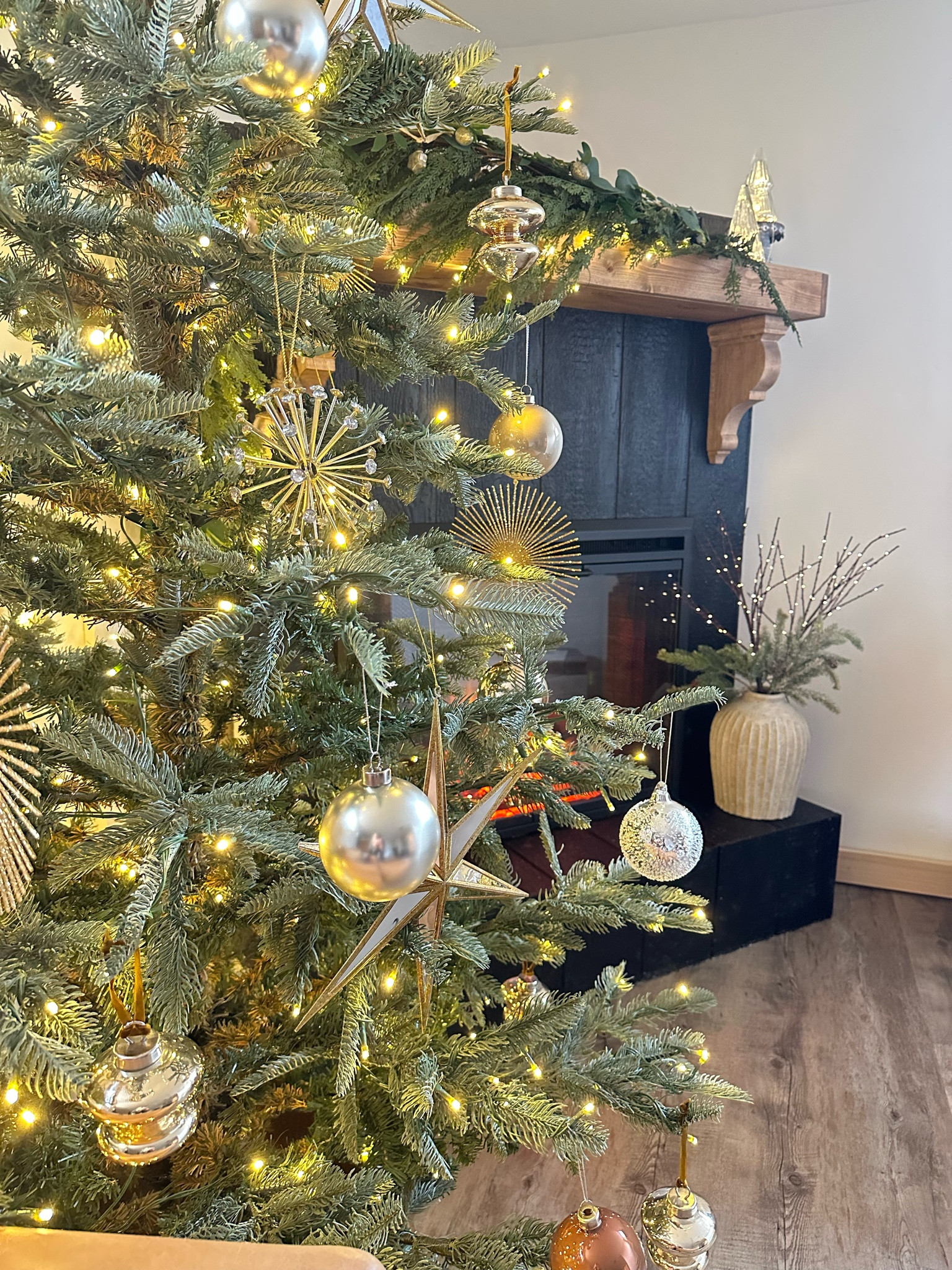 The prettiest ornaments I ever did see 😍

#LTKhome #LTKSeasonal #LTKHoliday