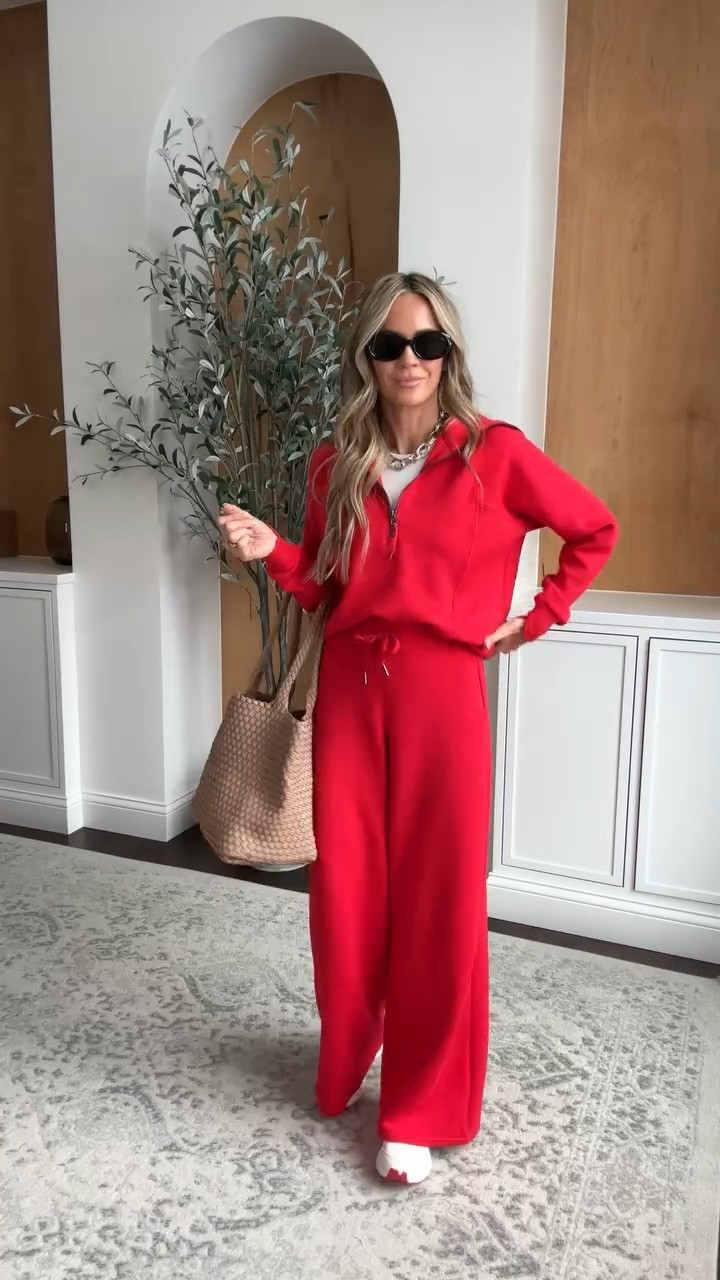 My favorite travel set of all time - comes in so many colors, length options, and the material is unmatched!

#airportoutfit #traveloutfits

#LTKootd #LTKgrwm #LTKTravel