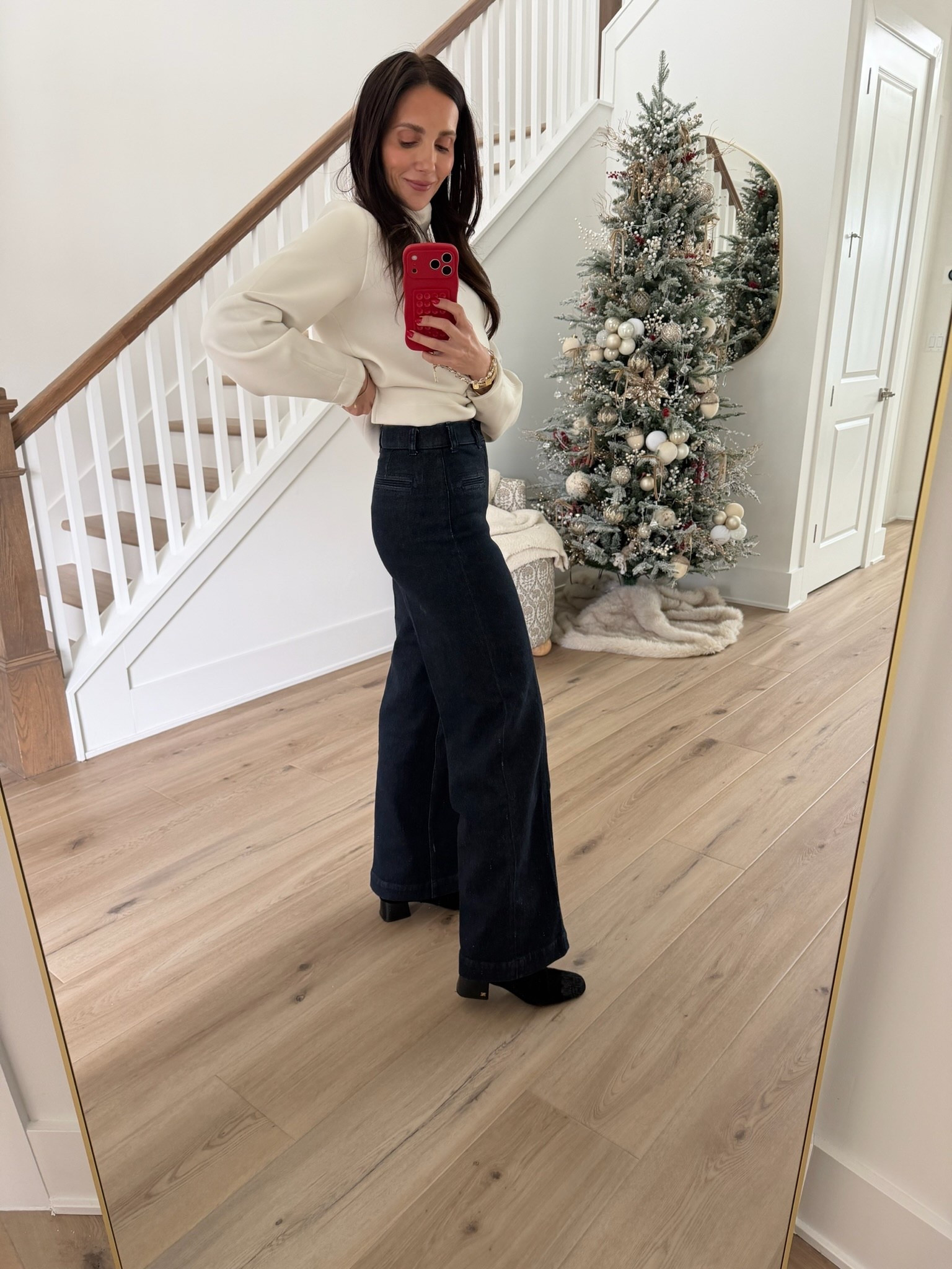 Must have Spanx jeans! Use code ANNAMXSPANX to save!
Wide leg jeans, high waisted jeans, dark wash jeans, annabrstylee

#LTKOver40 #LTKootd #LTKSeasonal