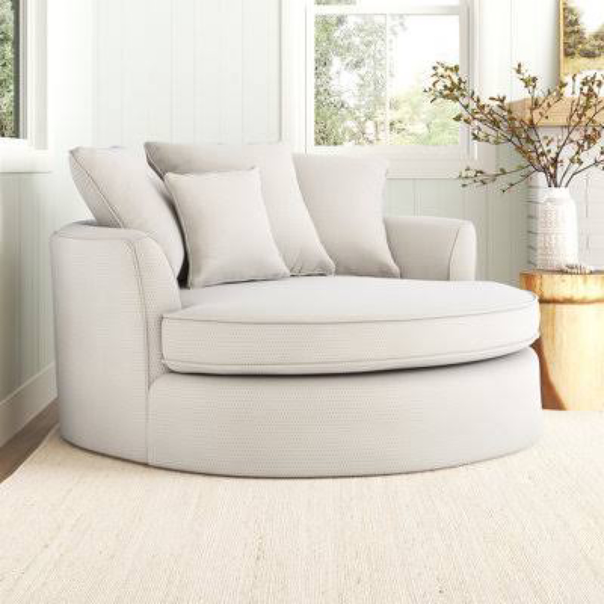 Looked everywhere for a round love seat sofa chair lounger like this : these are my favorites 

#LTKhome