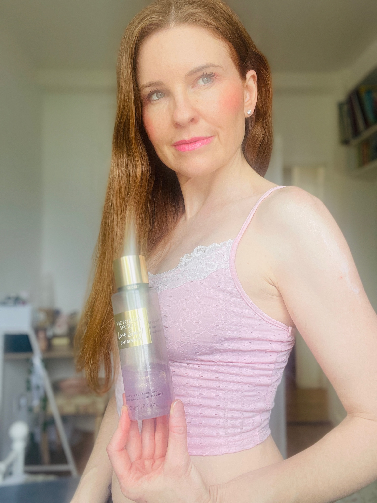 Victoria secrets . Body shimmer and glow at its best . This smells Devine ! 

#bodyshimmer #perfume #bodymist

#LTKGiftGuide #LTKbeauty #LTKU