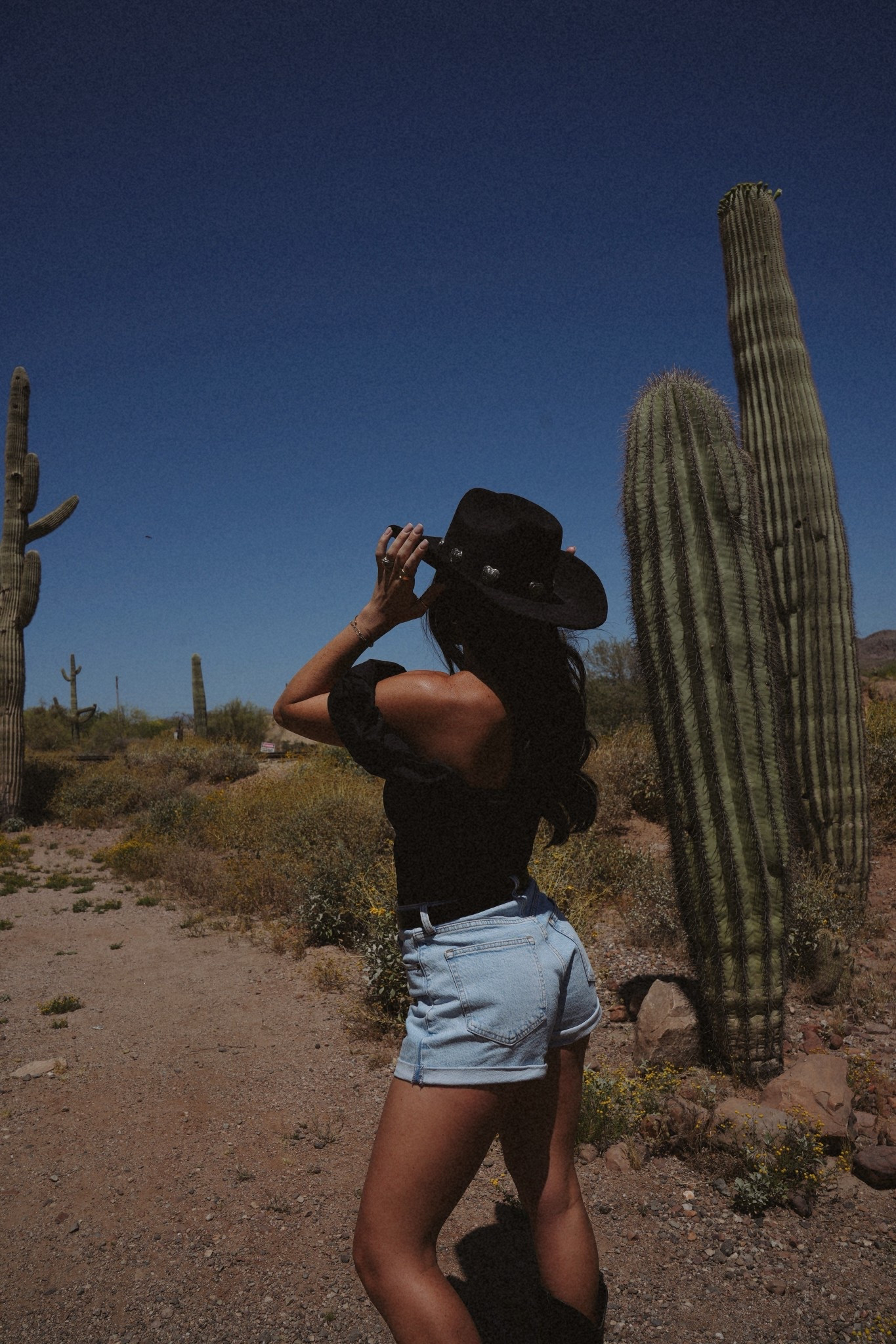 Abercrombie LTK sale is happening soon so im sharing the current curve love denim shorts I have ordered! I wear a size 25 curve love 

Mom shorts 
Denim sale 


#LTKspringtrends #LTKSpringSale #LTKootd