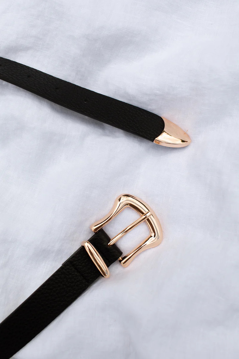 Britt Belt | Carly Jean Los Angeles