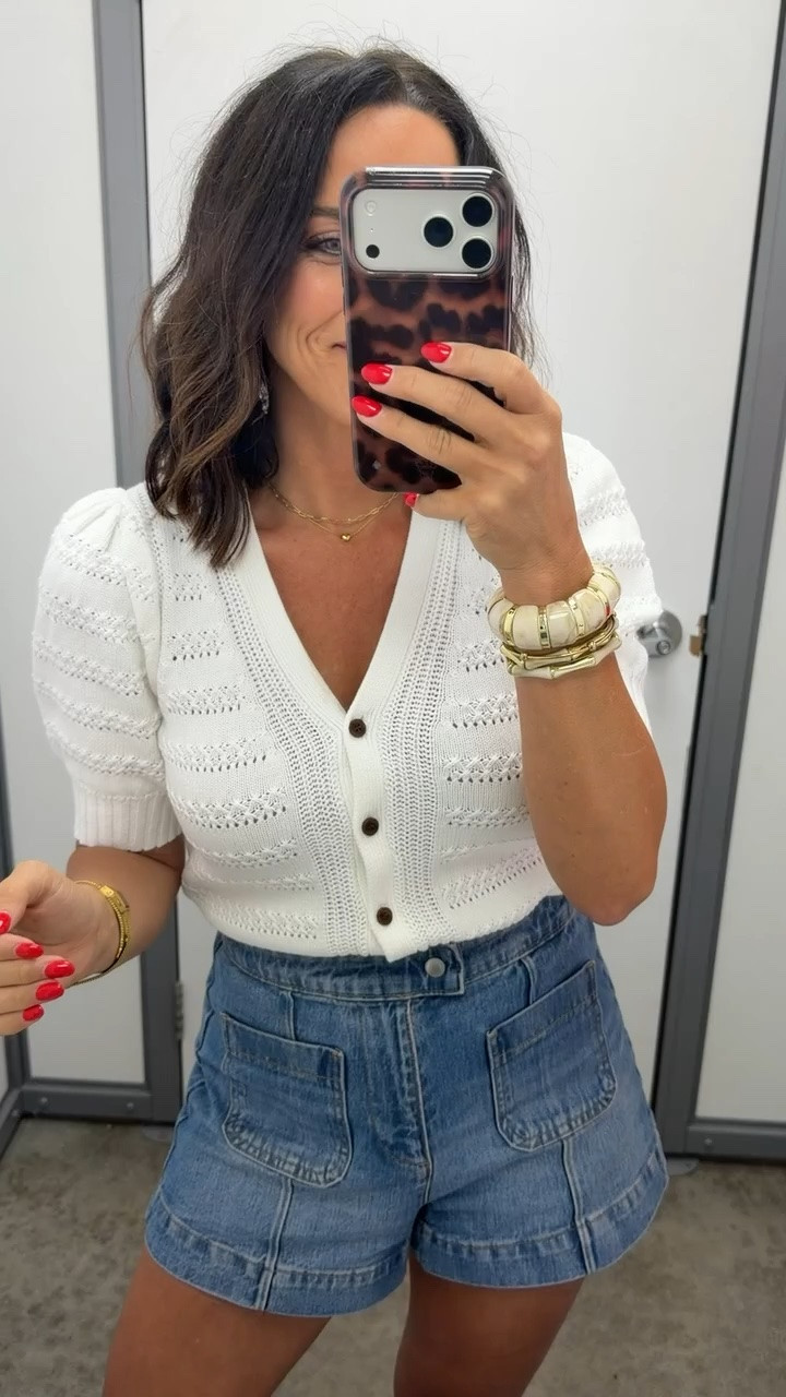 The cardigan looks so much more expensive than it is 🤍 Paired it with these denim shorts for an easy outfit I’ll be wearing on repeat. Wearing an XS!

#WalmartFashion #WalmartFinds #AffordableStyle #BudgetFashion #SummerStyle #EverydayOutfit #CasualChic #LTKStyle #LTKCreator #FashionFinds