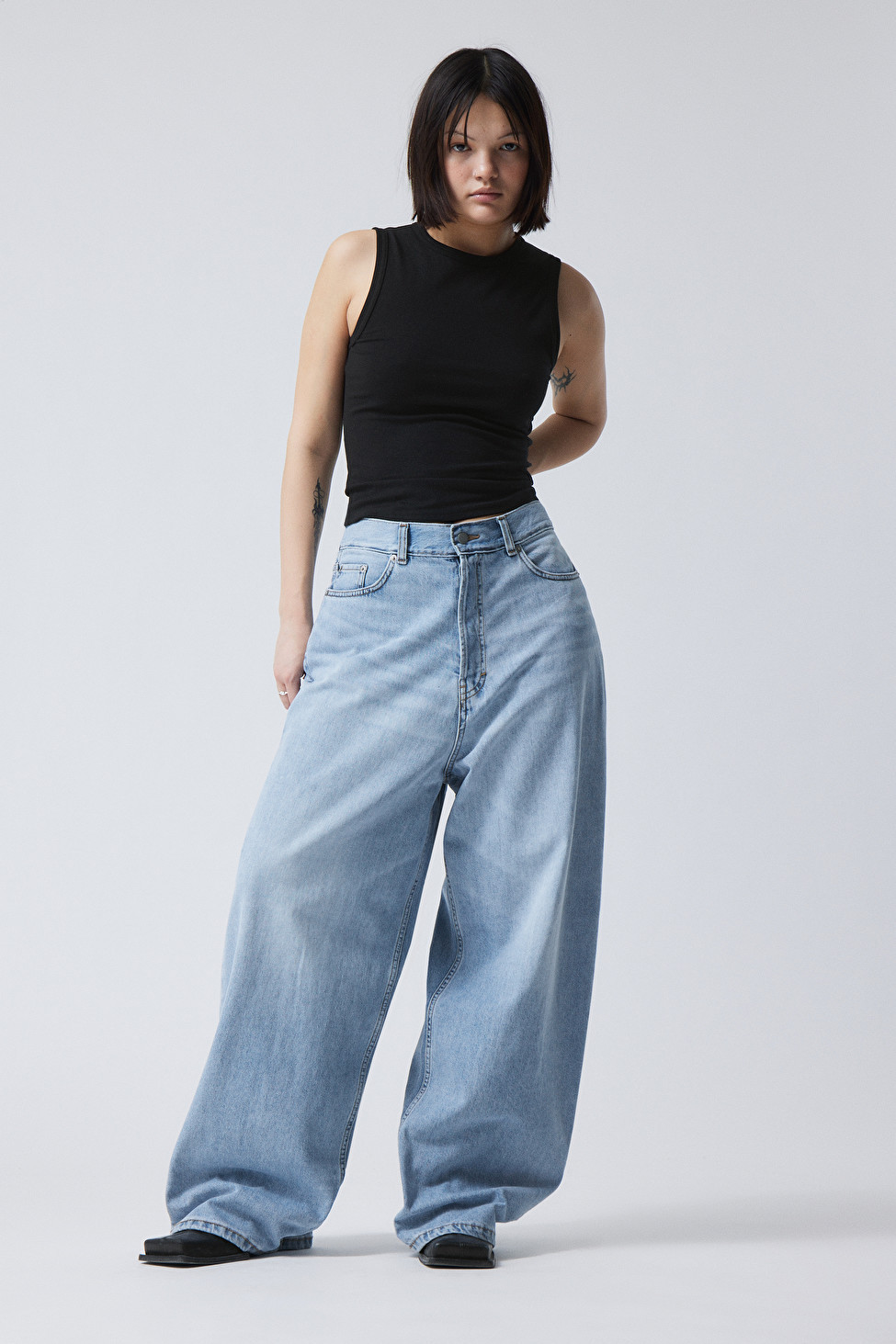 Astro Loose Baggy Jeans | Weekday