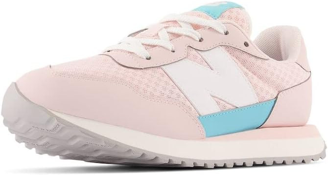 New Balance Women's Modern Sneaker | Amazon (US)