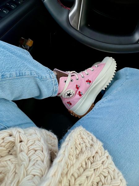 The cutest and most comfortable converse! Perfect for spring or the pink girlies. I sized down half a size. Normally an 8 and a 7.5 fit perfect. Code LOVE for 25% off too

Converse, platform sneakers, womens shoes, converse sale

#LTKSpringSale #LTKshoecrush
