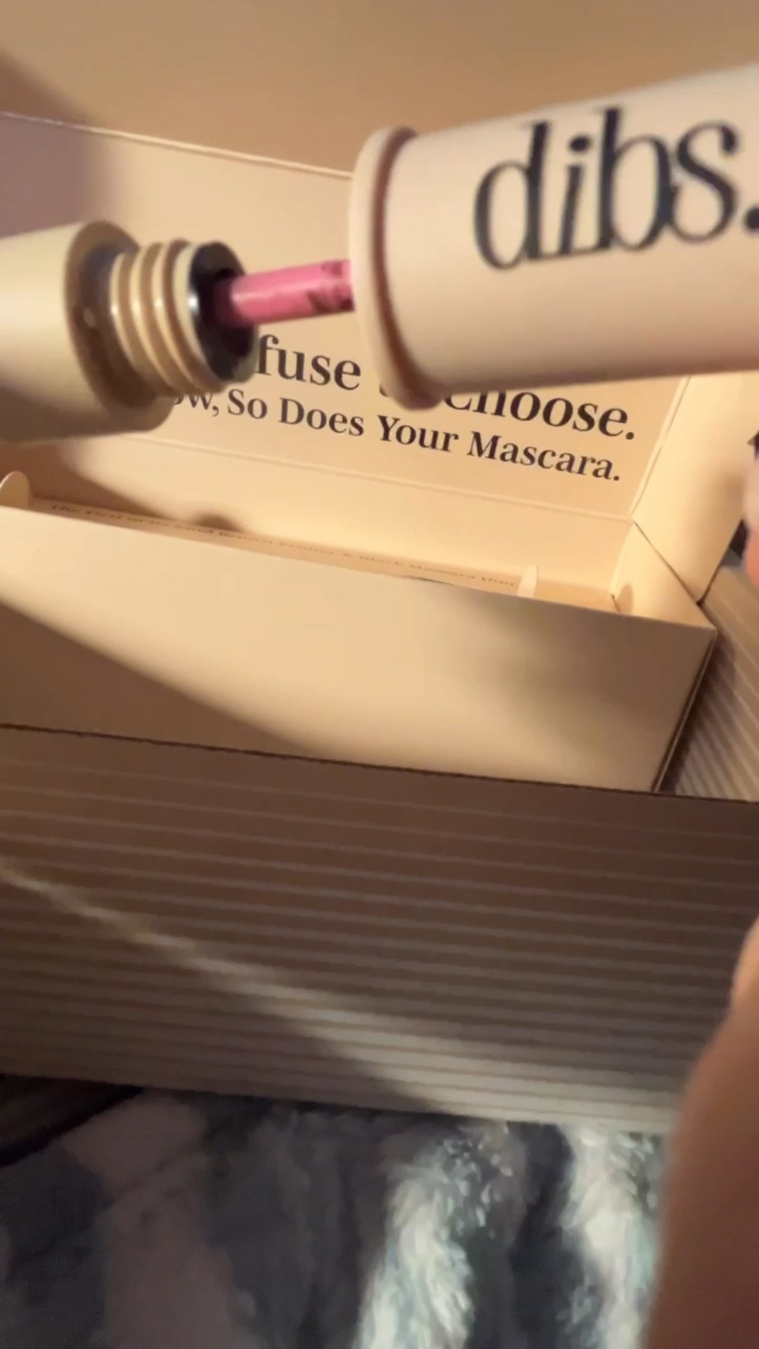 Introducing the Double Standard Primer & Mascara Duo™. The First of Its Kind Brown Tubing Primer & Black Mascara Duo
🤎🖤Length, volume, brown, black, natural, glam...now you really can have it all. Dropping 8.1 - join the waitlist now to call first DIBS.

#dibsaffiliate #latinacontentcreator #thevaleriecummins #mascara