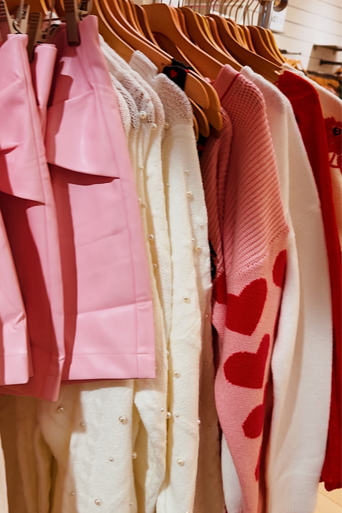 LOVE 

#LTKGiftGuide #LTKHoliday #LTKSeasonal