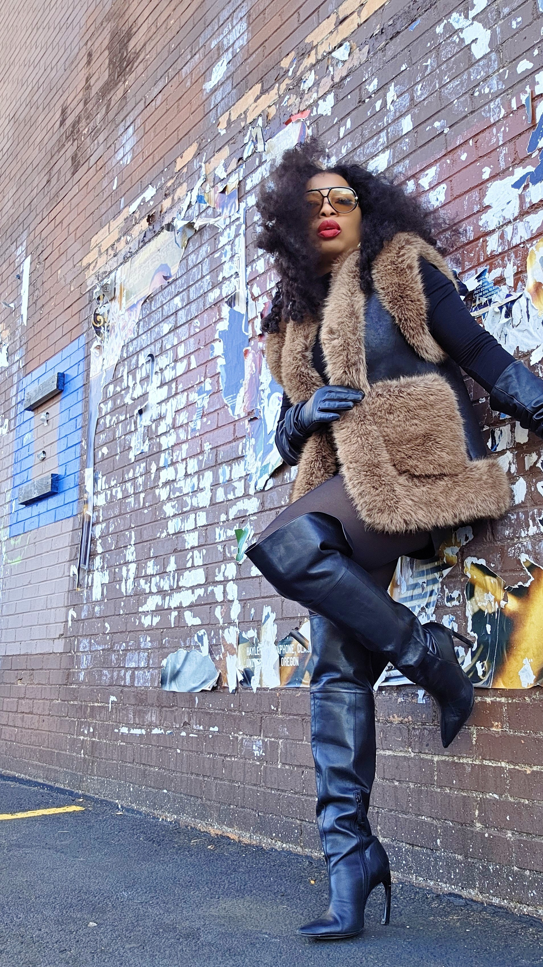 This fur-trimmed vest was perfect for the chilly weekend we just had. It kept me warm without feeling bulky and added a chic touch to my outfit. Easy to layer, super comfortable, flattering, and perfect for everyday wear—I’m wearing a size large.

#LTKNYFW #LTKOver40 #LTKootd