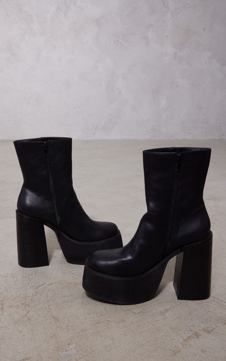 Black Pu Round Toe Extreme Platform High Block Heeled Ankle Boots | PrettyLittleThing US