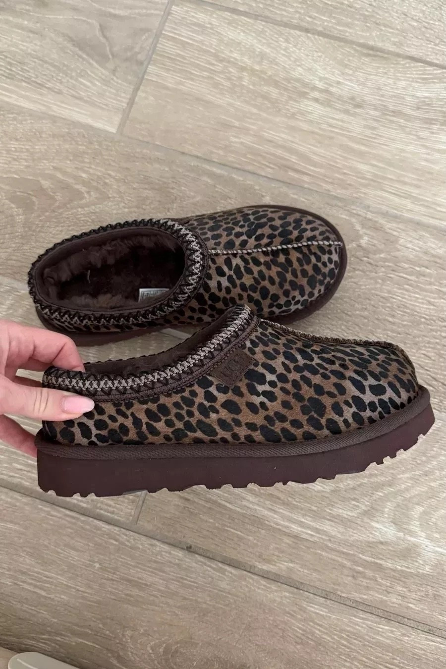 Just saw that my leopard print Uggs are marked down under $100! 

Winter shoes 
Uggs 
Women’s slippers 

#LTKSaleAlert #LTKFindsUnder100