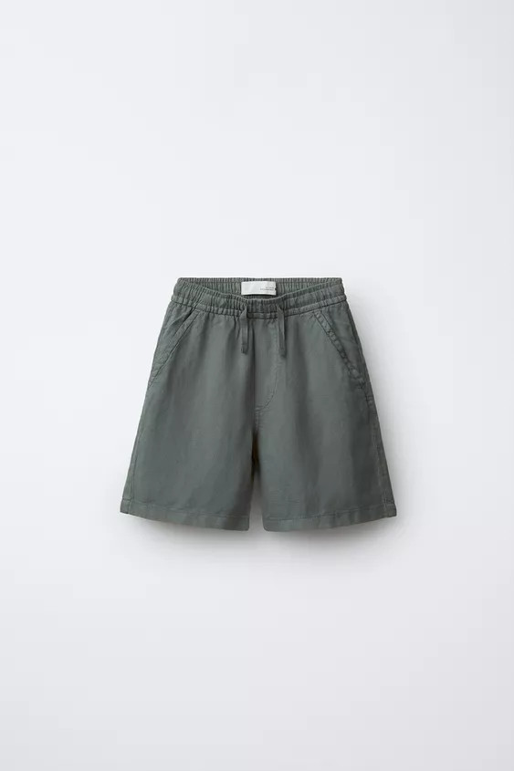 Bermuda shorts with an elastic waistband and adjustable front drawstrings. Featuring front pocket... | Zara UK