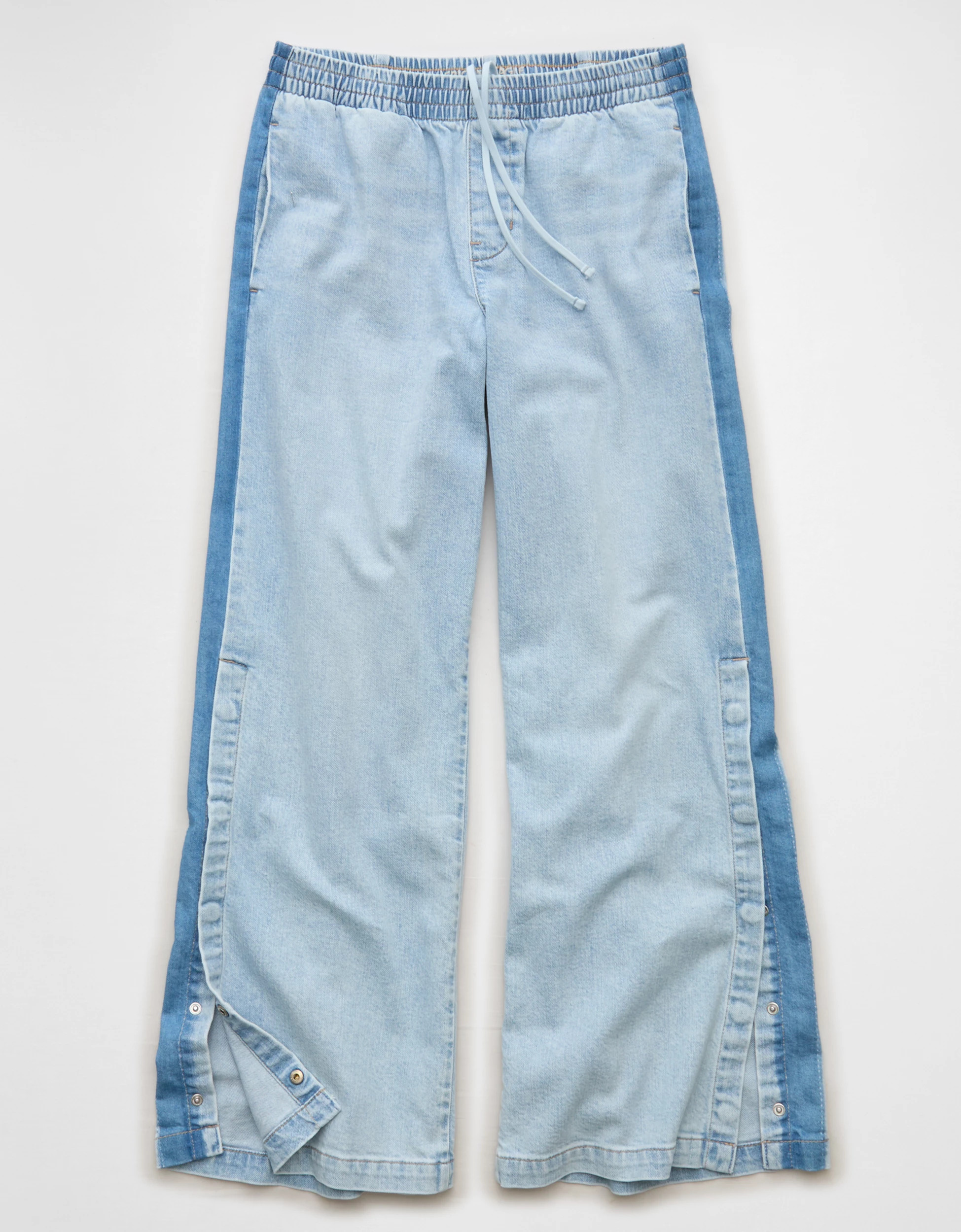 AE Low-Rise Baggy Ultra-Wide Leg Jean | American Eagle Outfitters (US & CA)