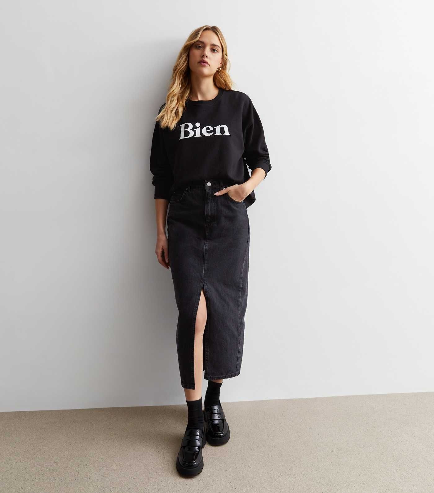 Black Denim Split Hem Midaxi Skirt
						
						Add to Saved Items
						Remove from Saved Items | New Look (UK)