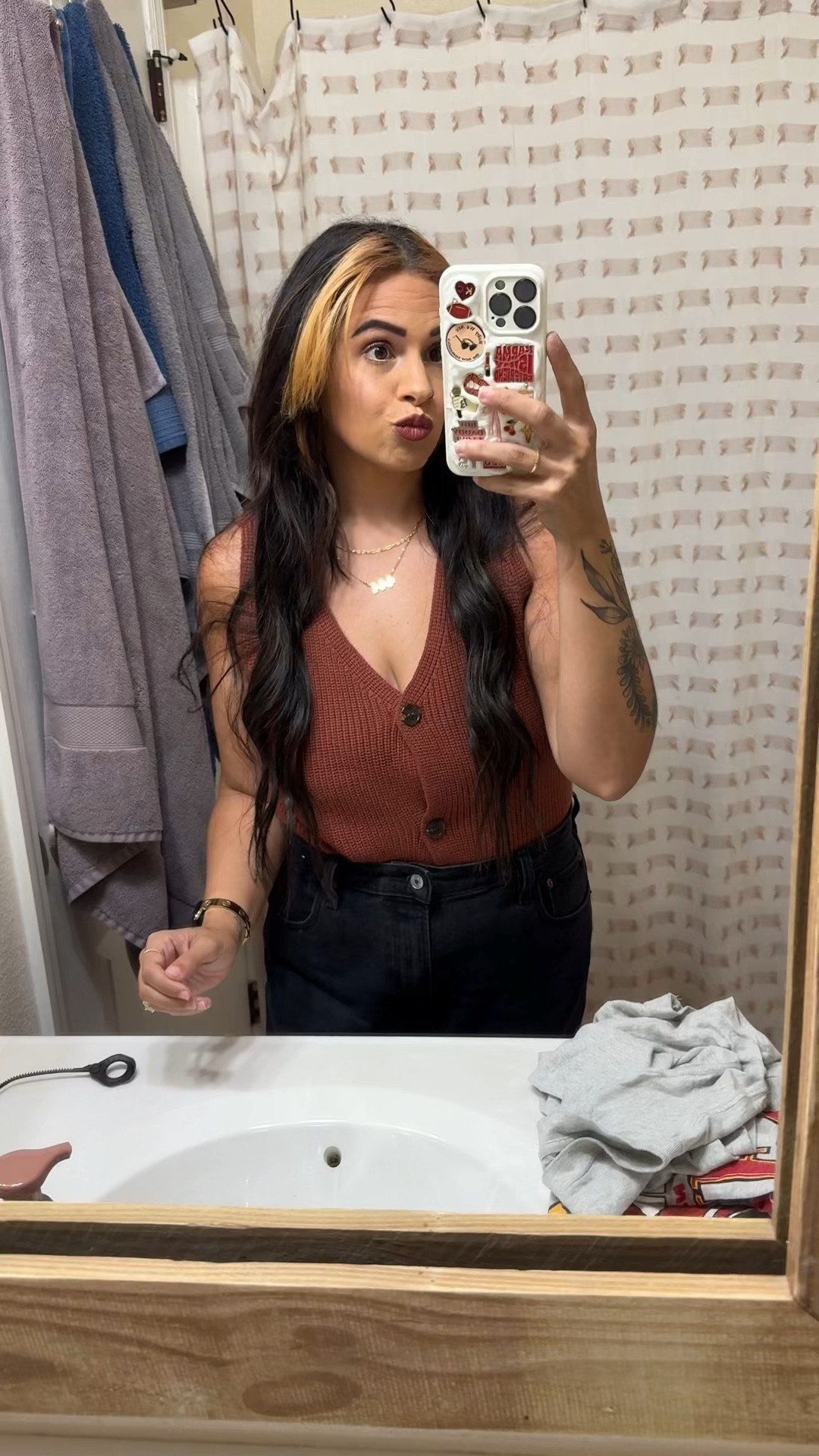 From Pumpkin Patch to game day fit! This girl will never miss a chance to wear a Chiefs tee to support my team. Can’t wait to share with yall the pumpkin patch outfit!!!! 

#LTKVideo #LTKMidsize #LTKSeasonal