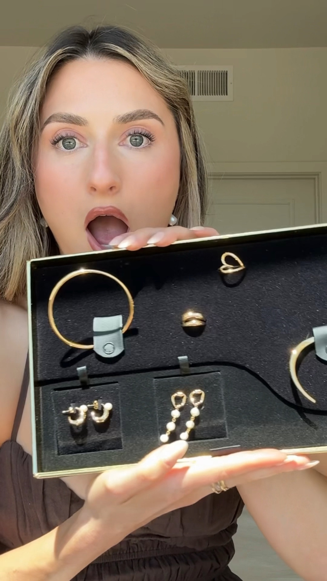 wait since when is Pandora hella cute?! i’m IN LOVE with the rings the most!! 

#pandora #golrings #GoldBracelets #GoldBangles #GoldEarrings #GoldJewelry #OrganicJewelry

#LTKStyleTip #LTKVideo