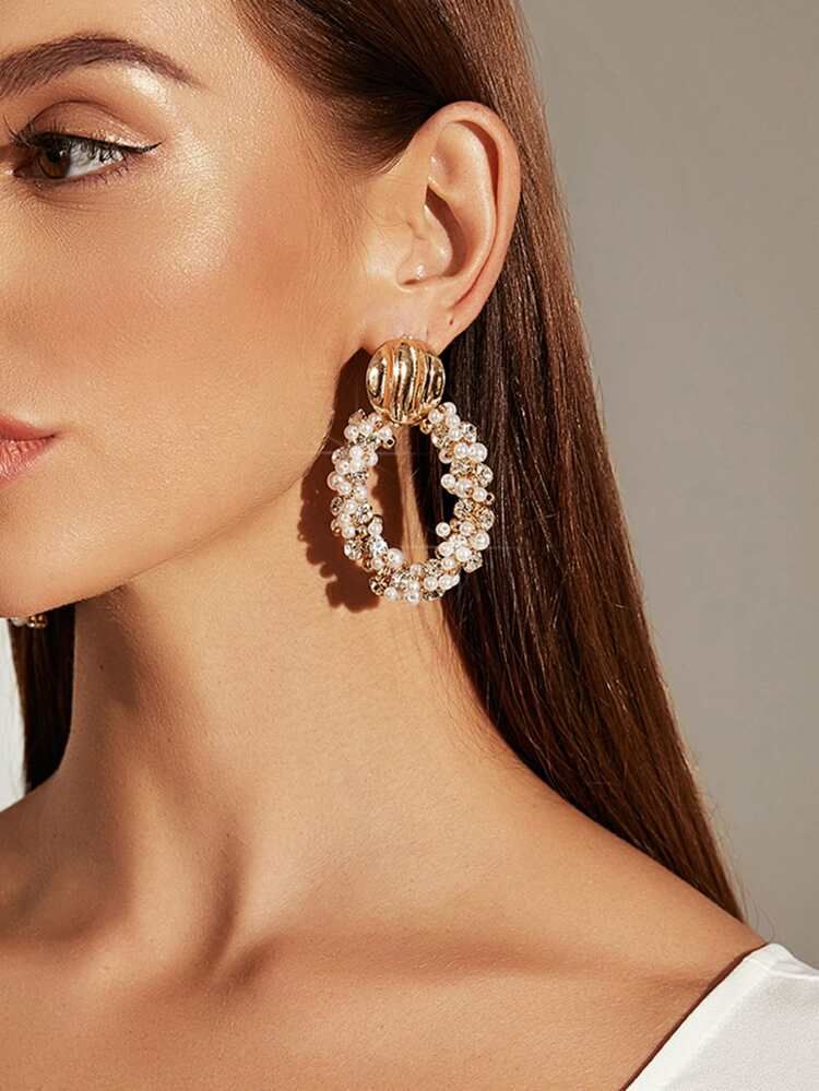 1pair Textured Metal Decor Faux Pearl Round Drop Earrings | SHEIN