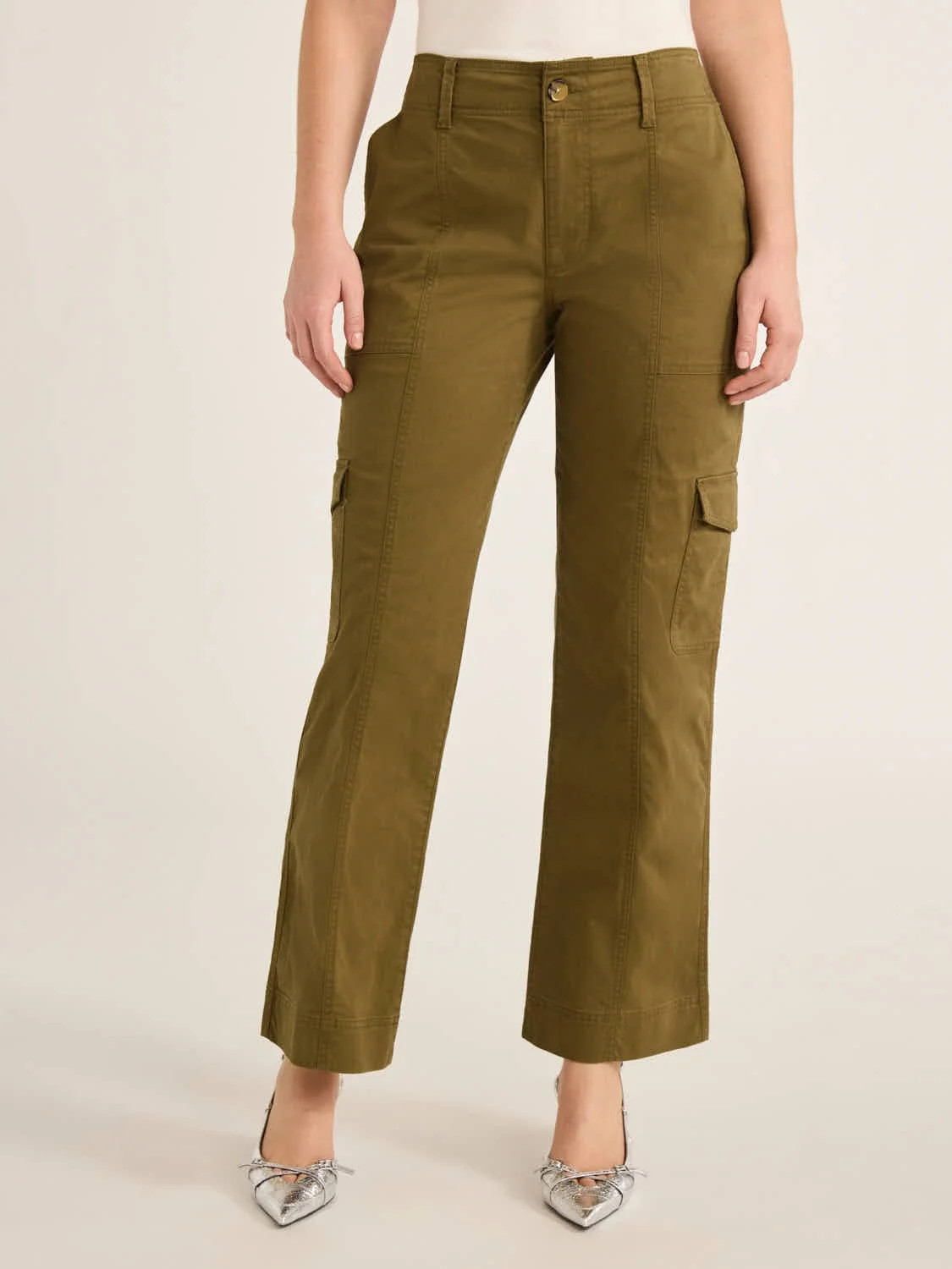 Free Assembly Women's Straight Leg Cargo Pants, 30” Inseam, Sizes 0-20 | Walmart (US)