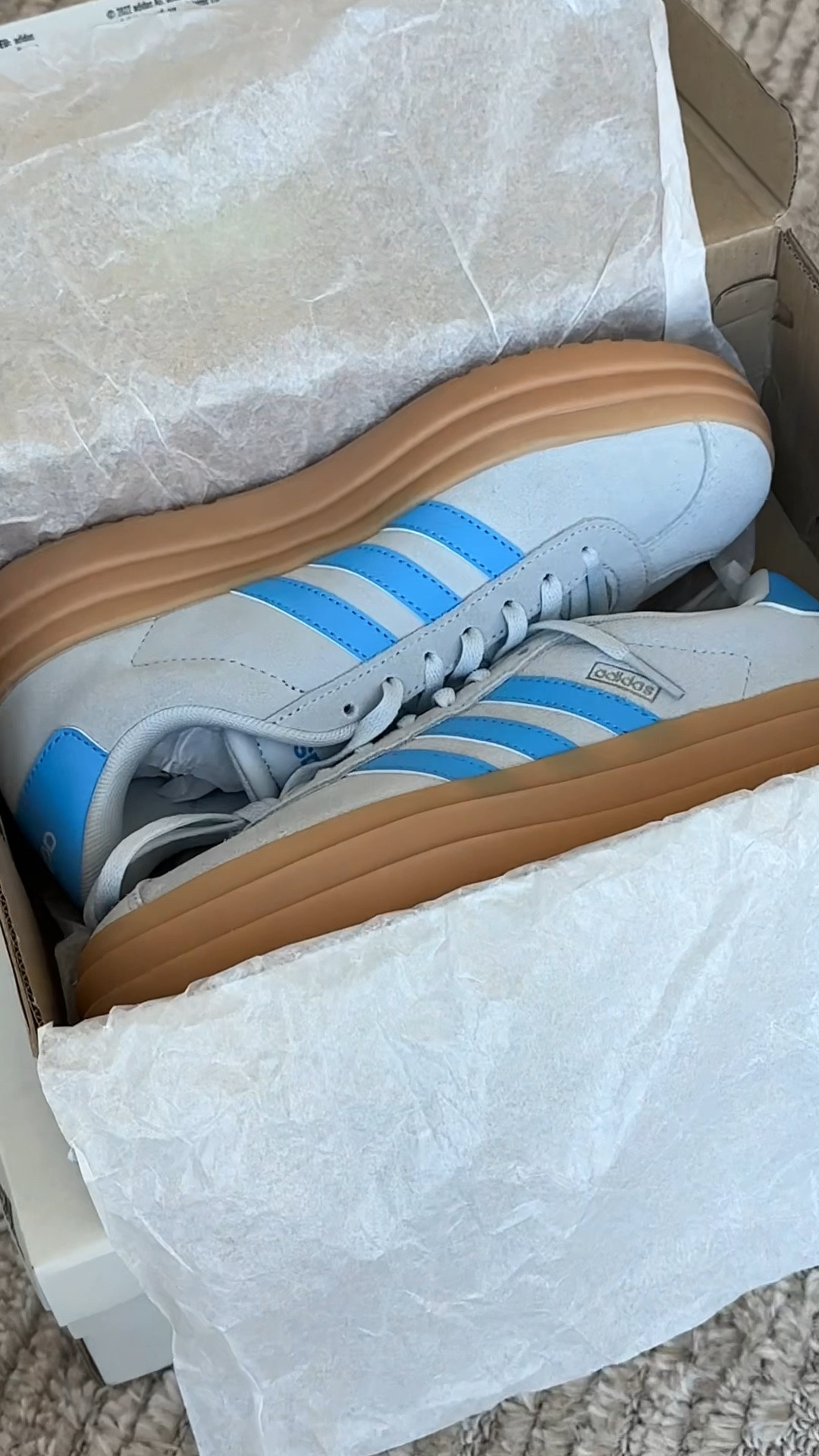 Adidas VL court sneakers, size 6