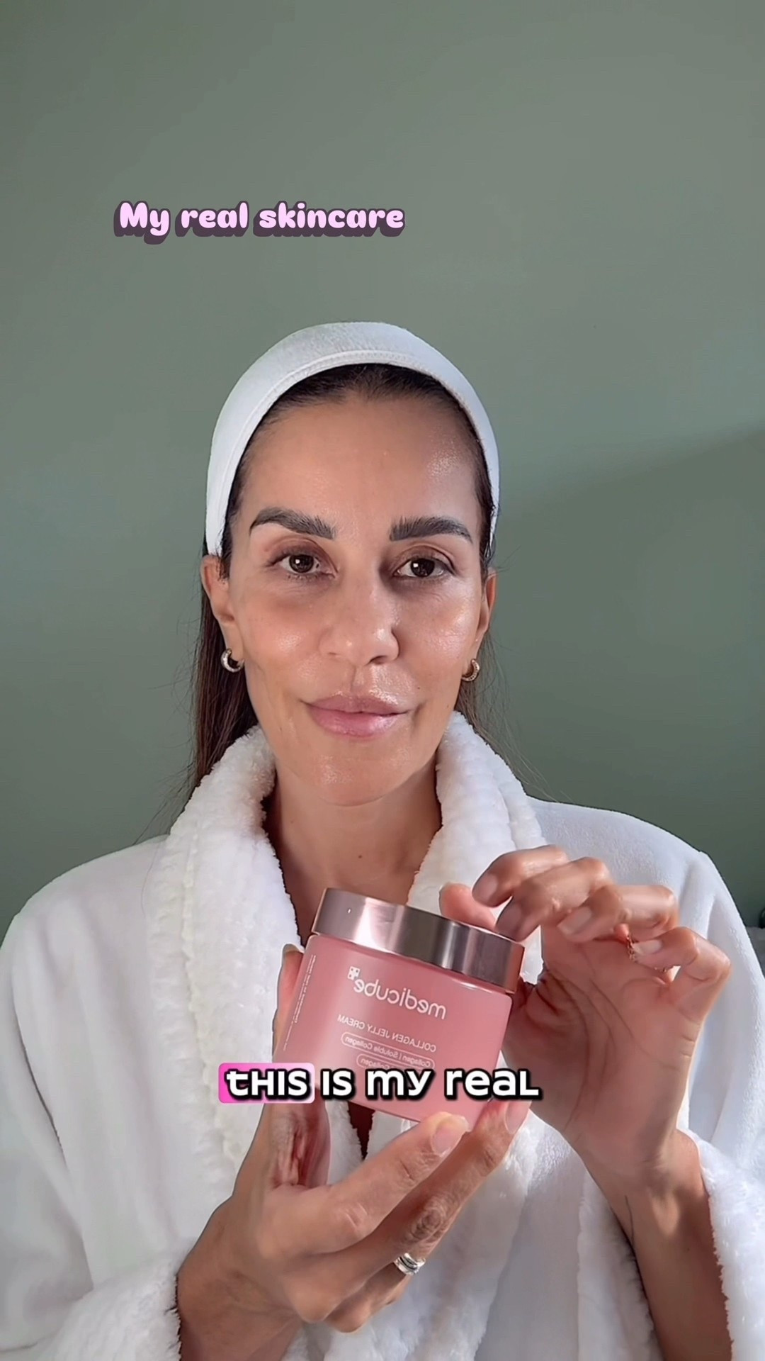 This is my real skincare routine — the products I use consistently for mature skin.
Nothing aggressive, nothing trendy. Just formulas that support hydration, texture, and skin health over time.

I’m sharing everything I use here 🤍
Linked so you can see each step and decide what works for your skin.
skincare routine for mature skin, anti aging skincare over 40, hydrating skincare routine, sensitive skin friendly skincare, simple skincare routine, skincare for women over 40, everyday skincare essentials


#LTKBeauty #LTKOver40 #LTKselfcare
