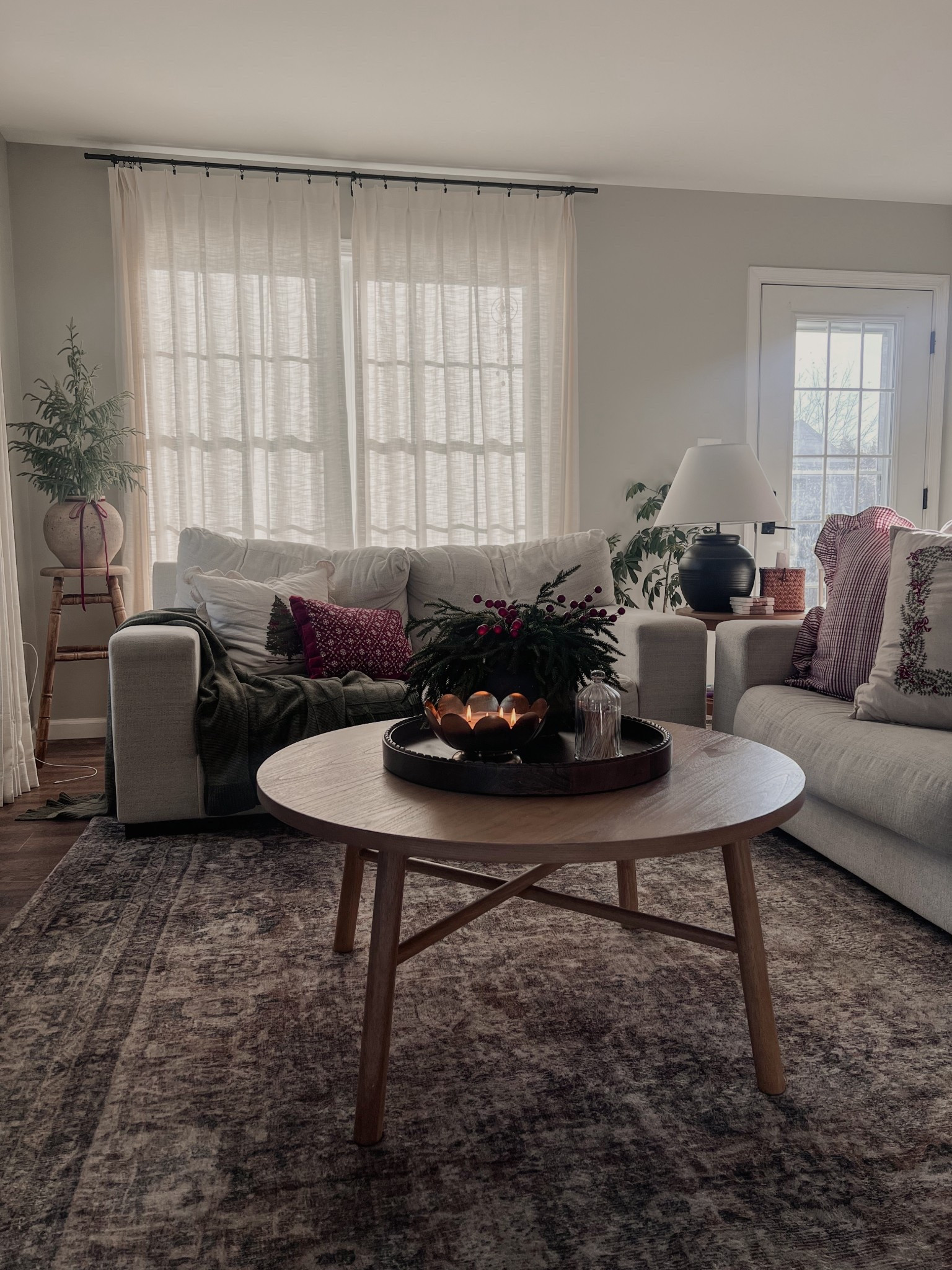 #targetfinds #targetmusthaves #targetchristmas #christmasdecor #neutralaesthetic #targethome #amazonhome #walmarthome #amazonchristmas #walmartchristmas

#LTKHome #LTKSeasonal #LTKHoliday