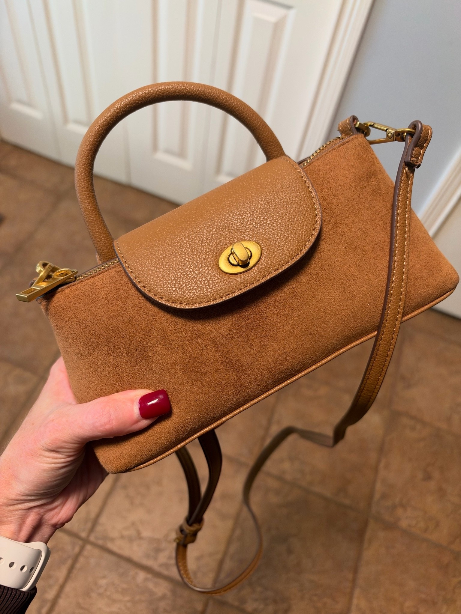 On sale for $15 🎯 - available in 3 colors 😍 I take this everywhere!
