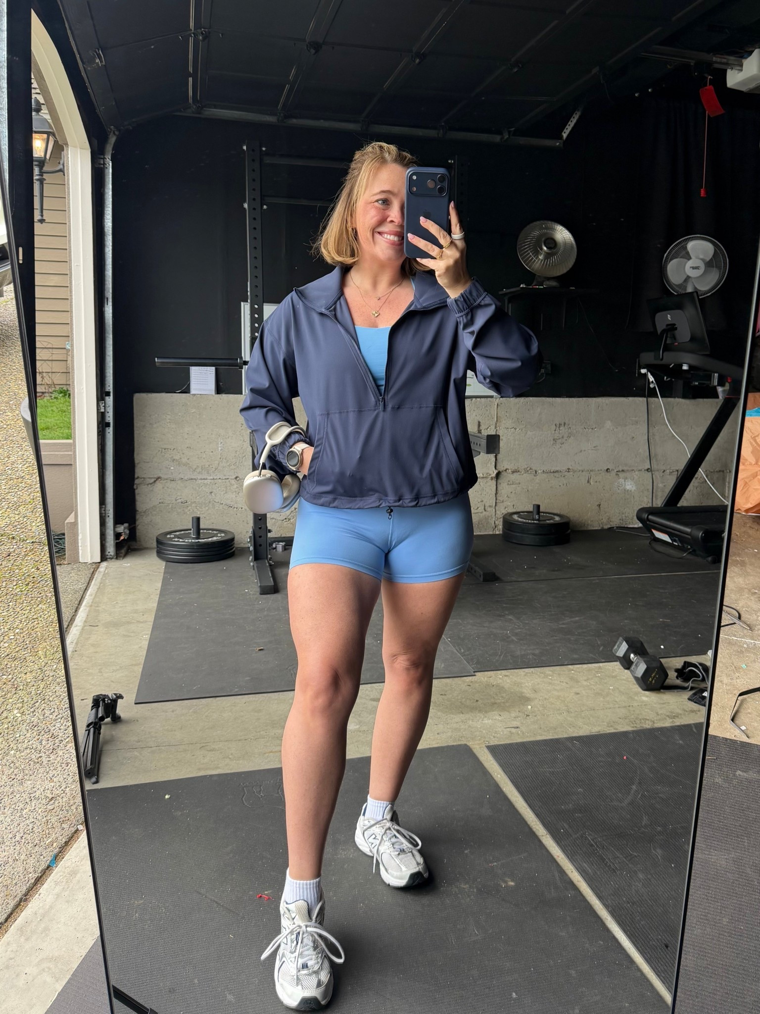 Size 10 Gym Outfit of the Day 🩵💙👟 Size 10 | M\L 5’3"

#LTKfitnessgoals #LTKActive #LTKootd