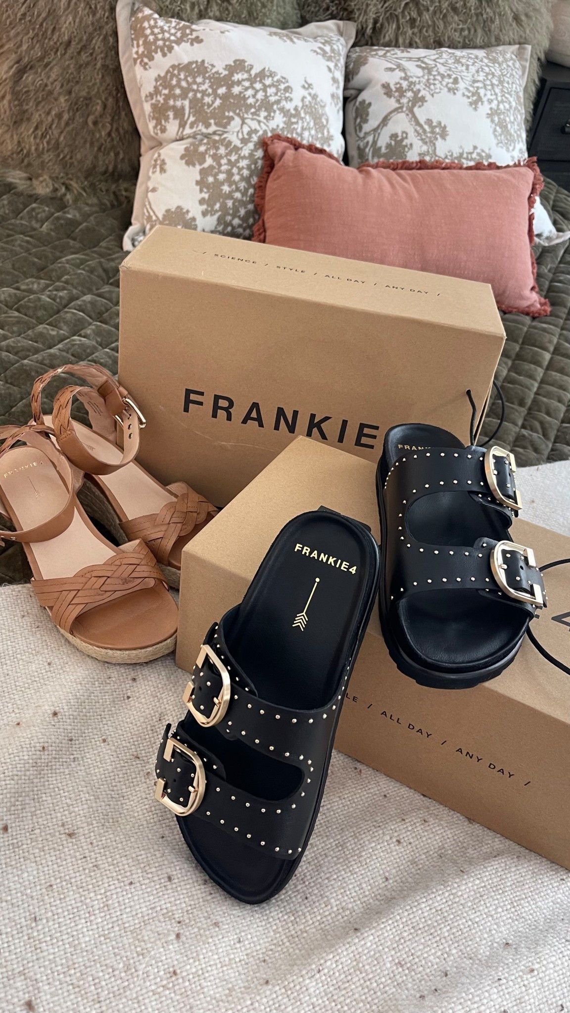 Frankie4 Summer Sandals
 

#LTKShoeCrush #LTKStyleTip