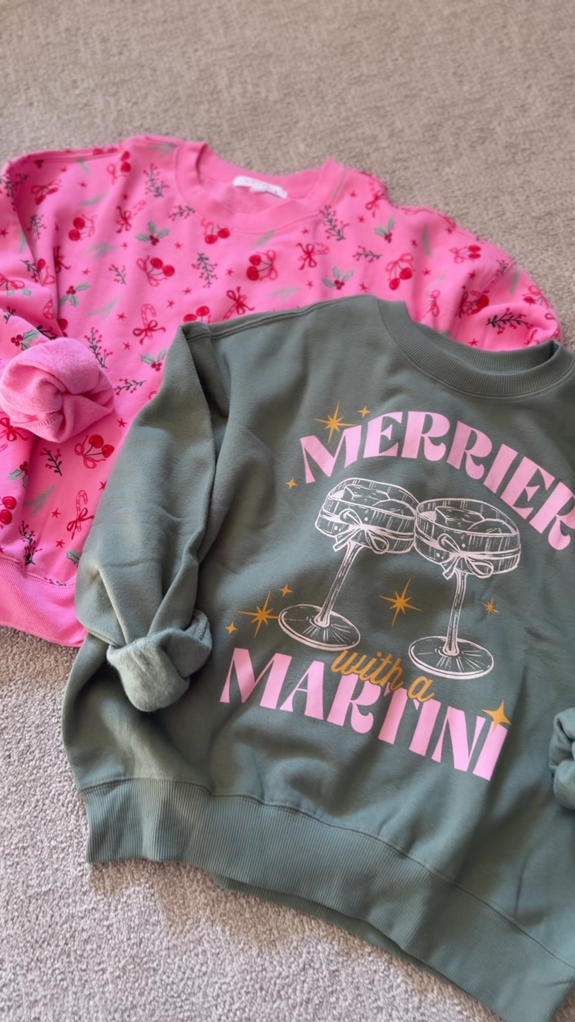 🎯 Festive sweatshirts down to $15!!!

#LTKSeasonal #LTKHoliday #LTKGiftGuide