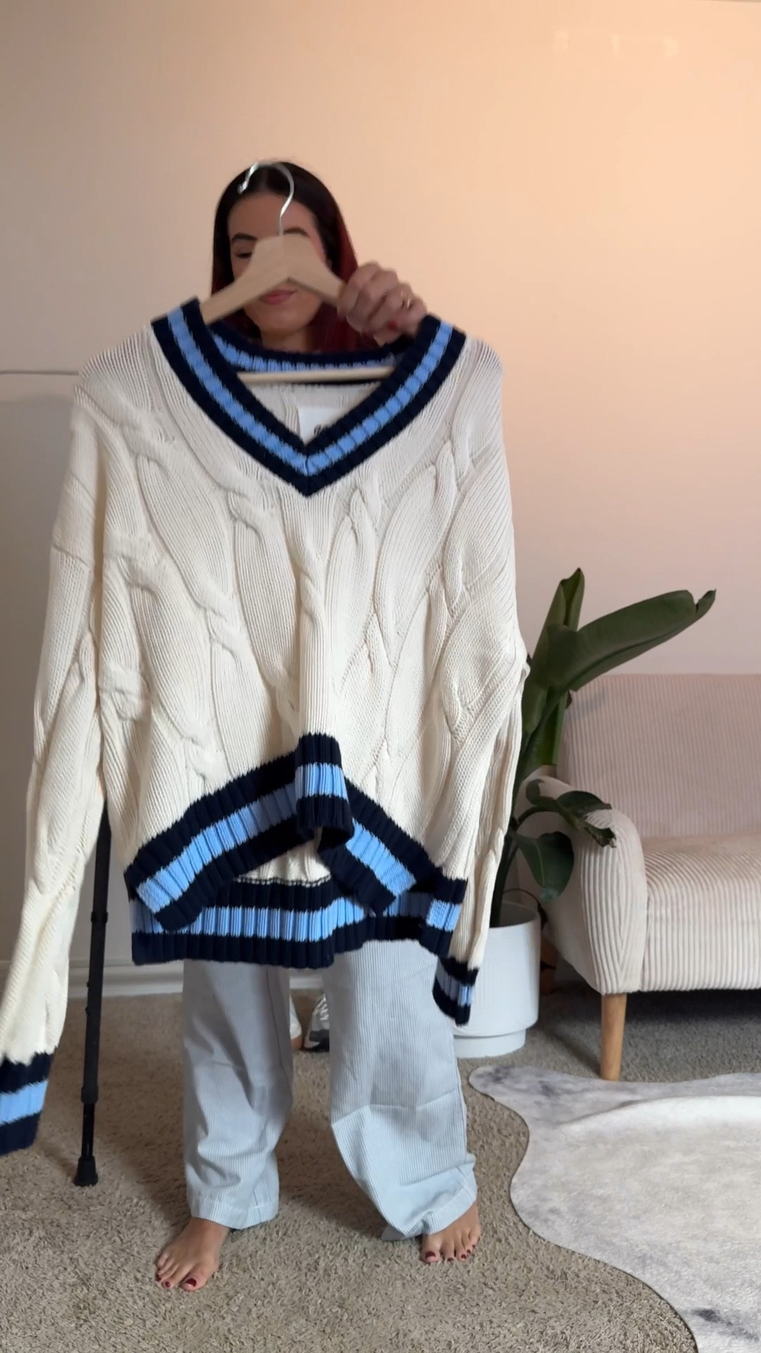 sweater season🩵 love trendy fall outfit

#LTKStyleTip #LTKVideo #LTKSeasonal