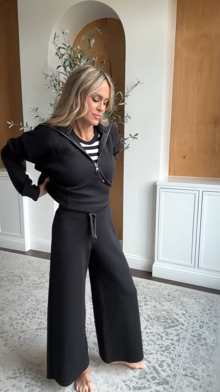 LIKE & type NEW SET for details ✈️🖤

My favorite elevated set for traveling or everyday mom life! The best fabric - also comes in length options! 

#airportoutfit #traveloutfits