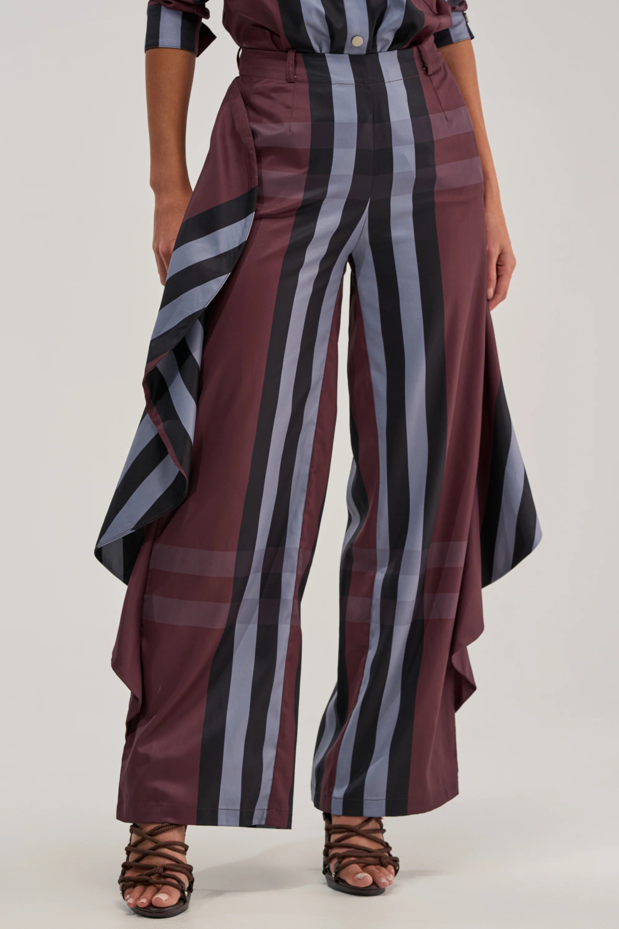 Plaid Wide Leg Palazzo Pant, High Rise | AKIRA | AKIRA